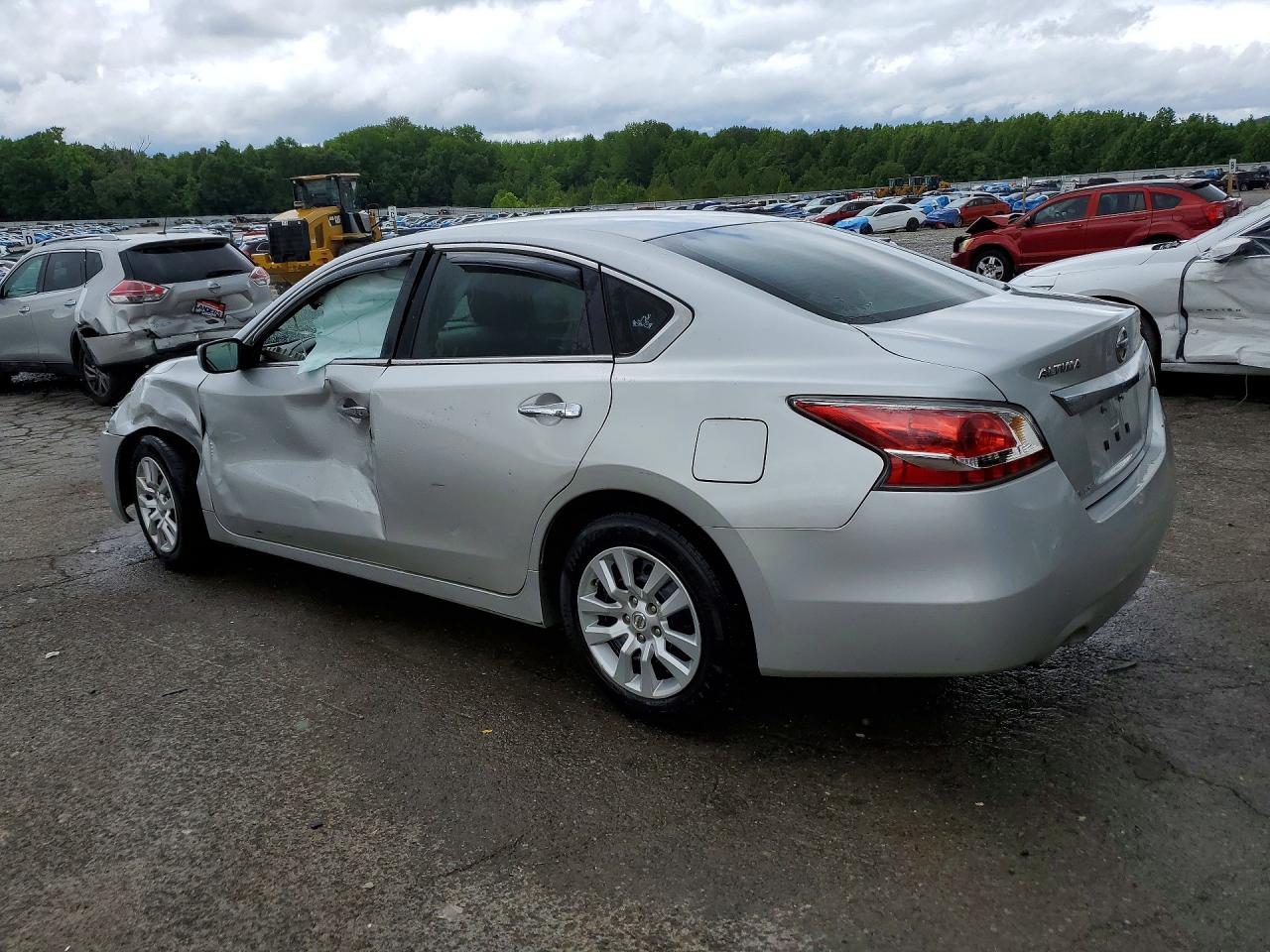 2015 Nissan Altima 2.5 S Silver vin: 1N4AL3AP9FC284010