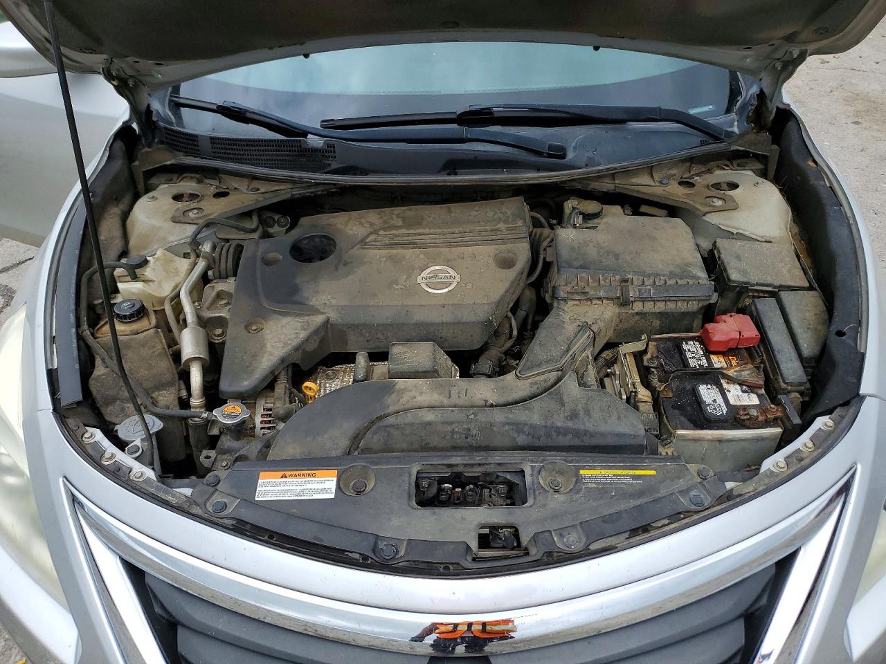 2015 Nissan Altima 2.5 S Silver vin: 1N4AL3AP9FC284010