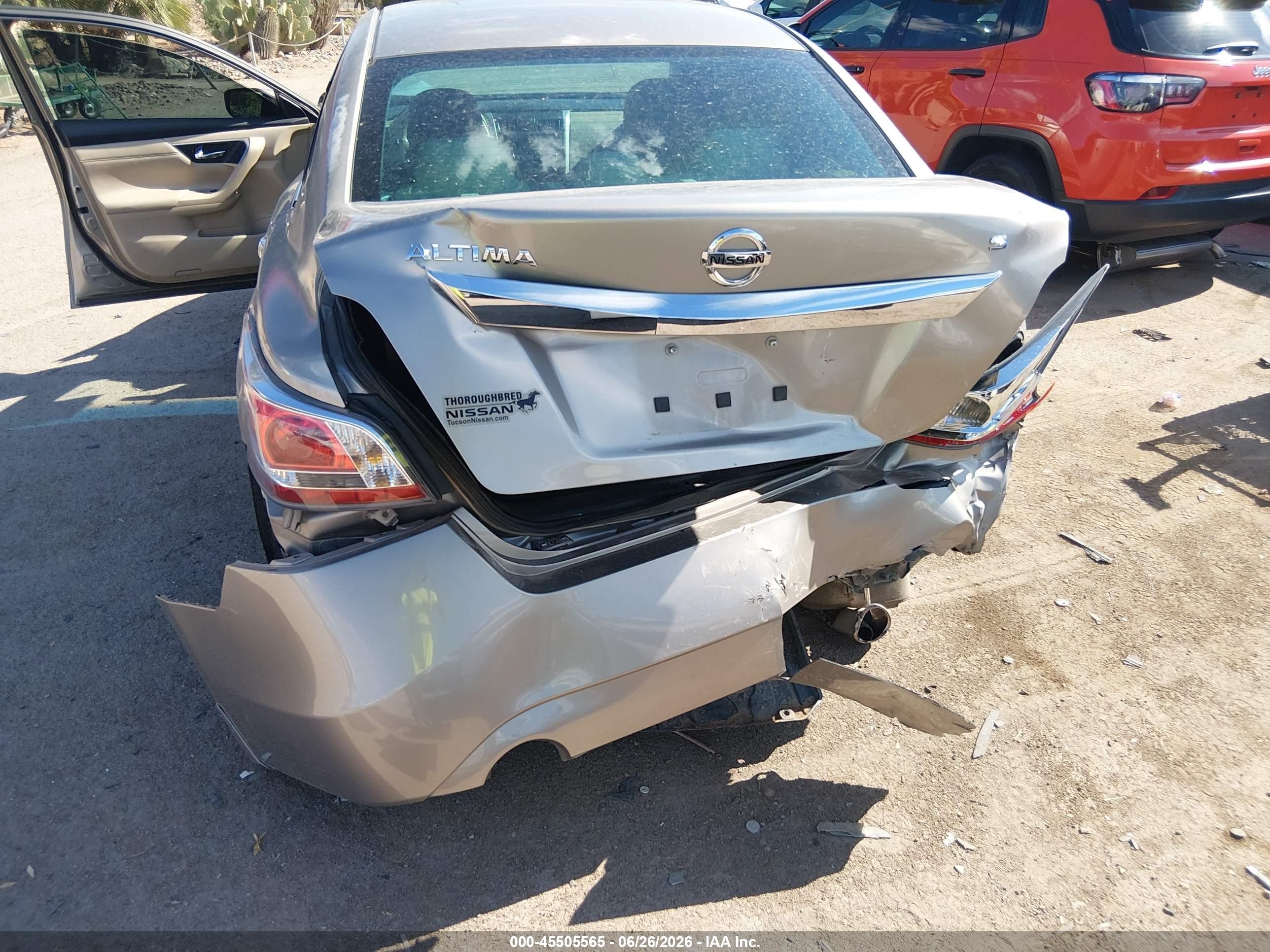 2015 Nissan Altima 2.5 S Beige vin: 1N4AL3AP9FC295802