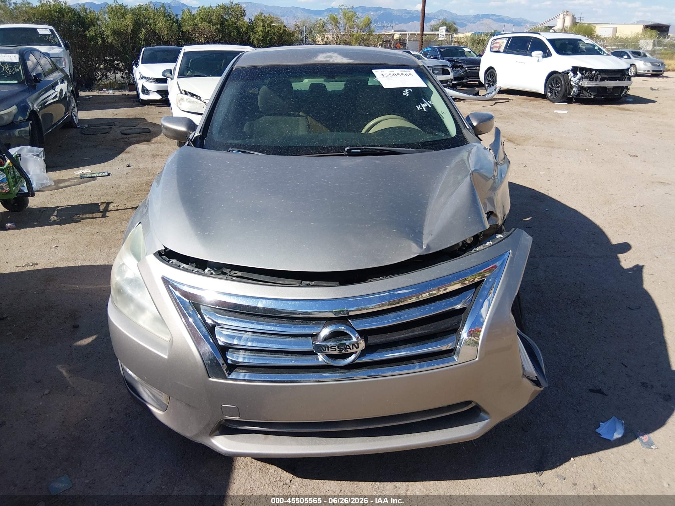 2015 Nissan Altima 2.5 S Beige vin: 1N4AL3AP9FC295802