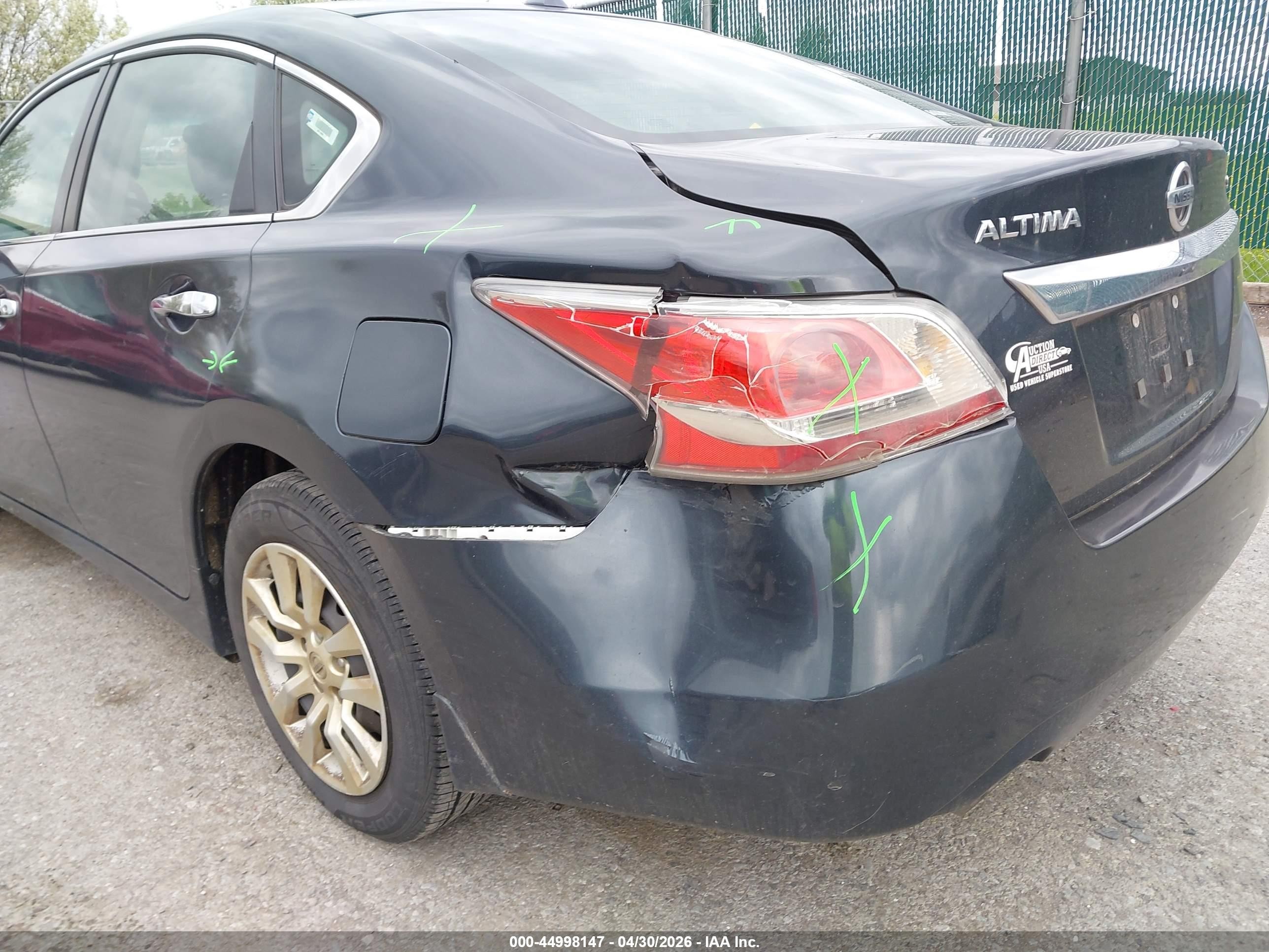 2015 Nissan Altima 2.5 S Blue vin: 1N4AL3AP9FC412424