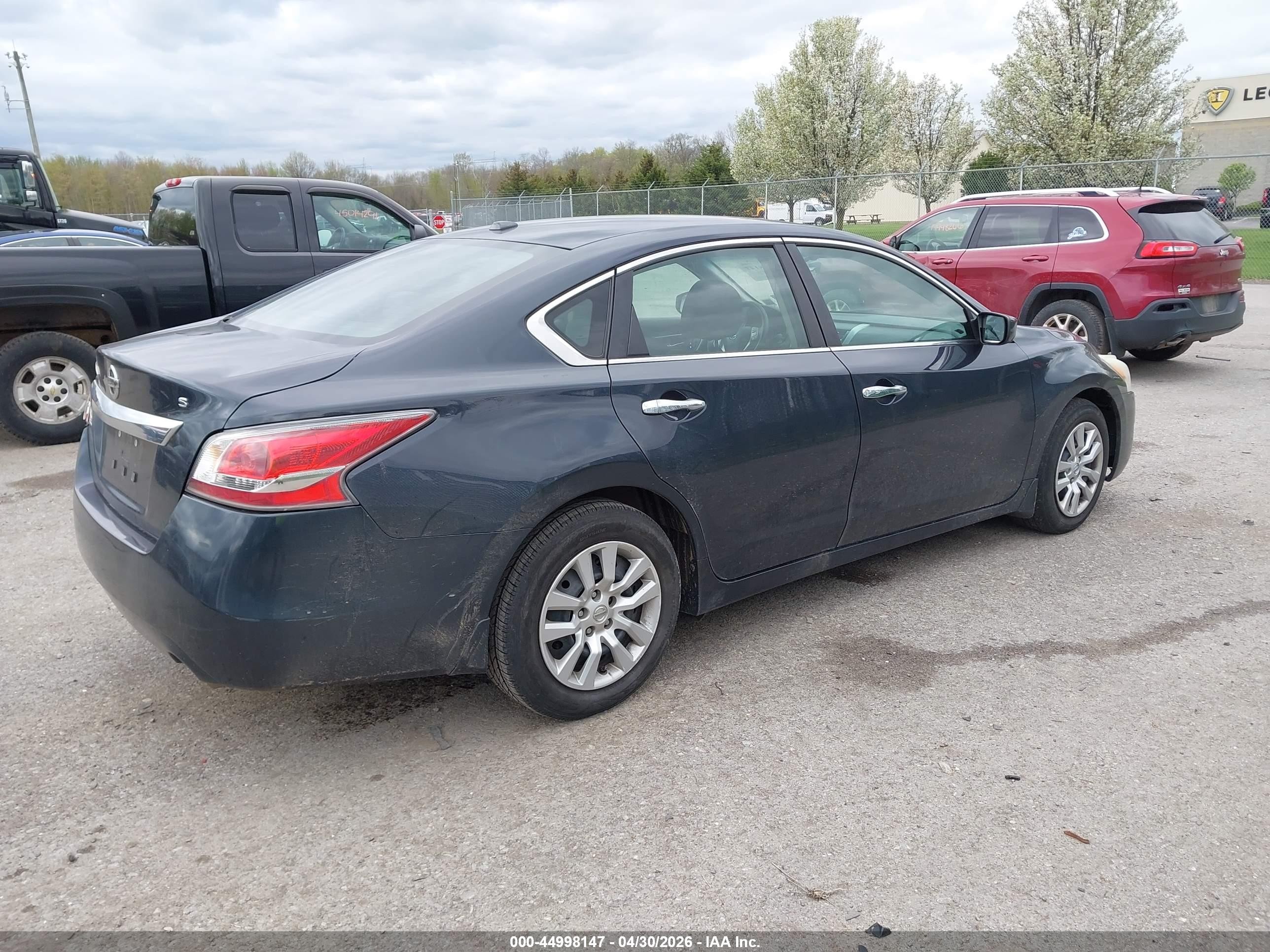 2015 Nissan Altima 2.5 S Blue vin: 1N4AL3AP9FC412424
