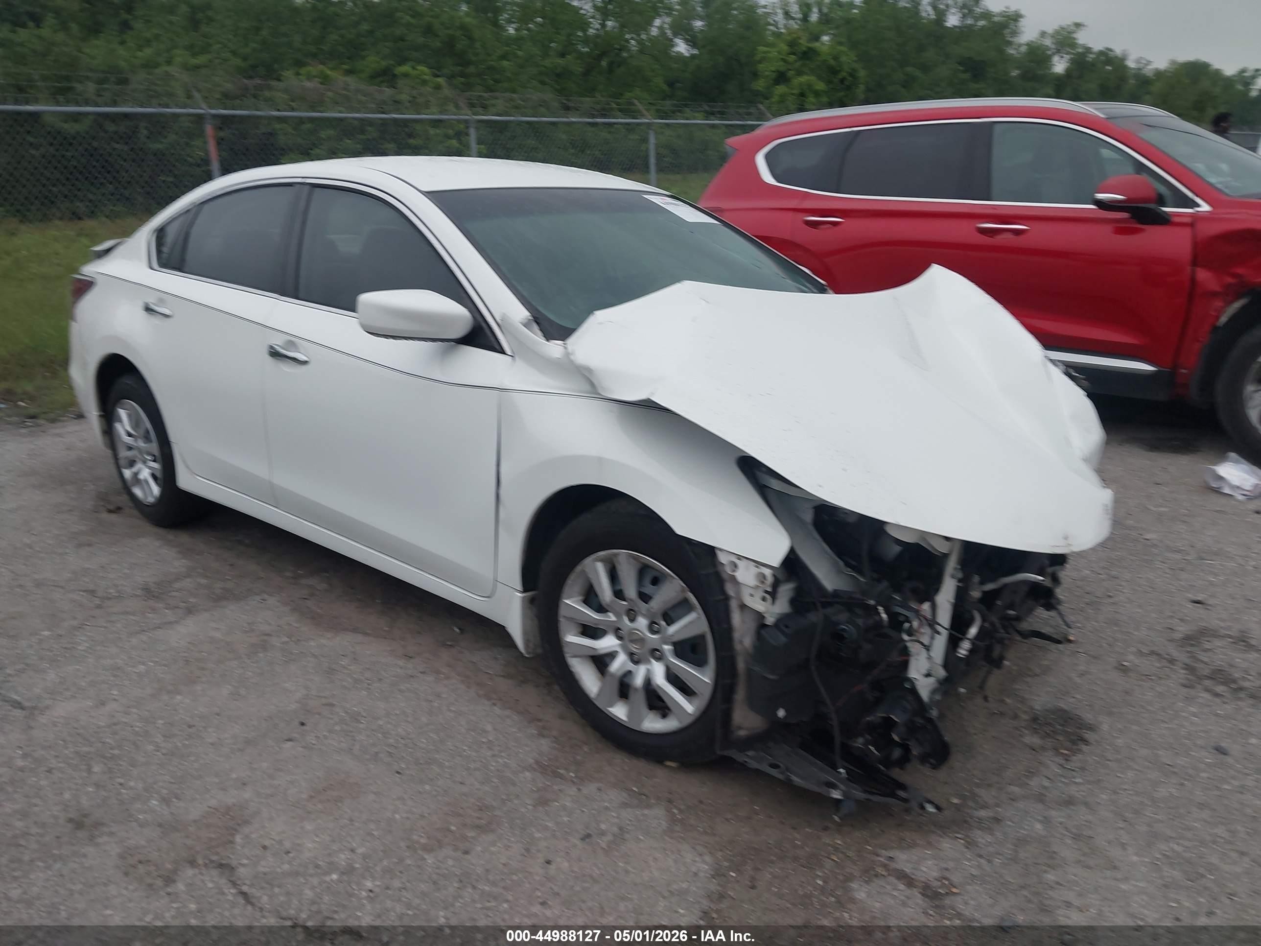 2015 Nissan Altima 2.5 S White vin: 1N4AL3AP9FC413282