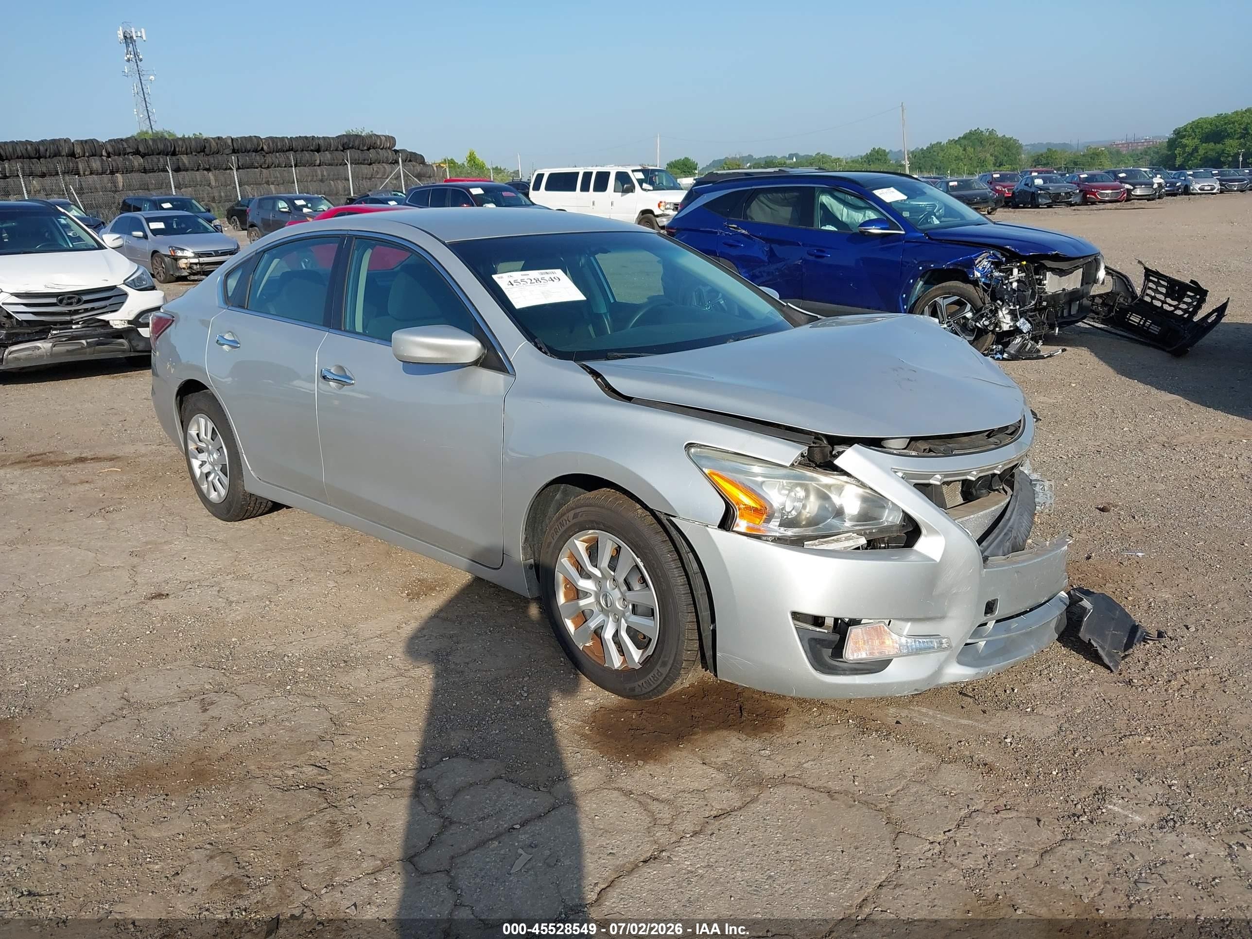 2015 Nissan Altima 2.5/2.5 S/2.5 Sl/2.5 Sv Серебряный vin: 1N4AL3AP9FC424119