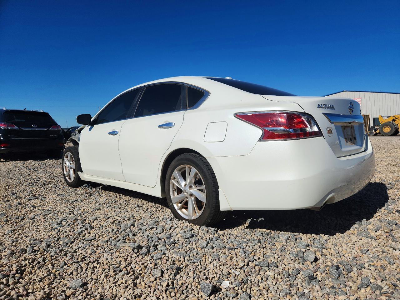 2015 Nissan Altima 2.5 Sv White vin: 1N4AL3AP9FC436318