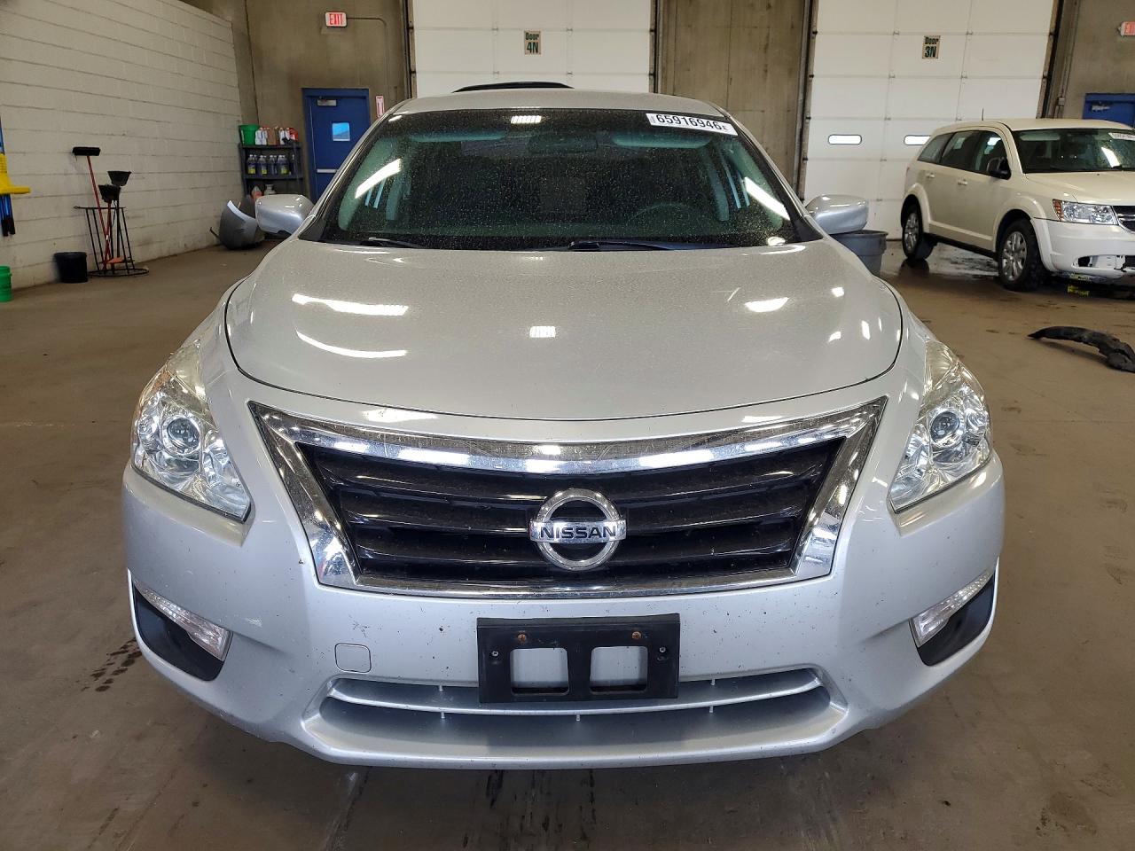 2015 Nissan Altima 2.5 S Silver vin: 1N4AL3AP9FC458545