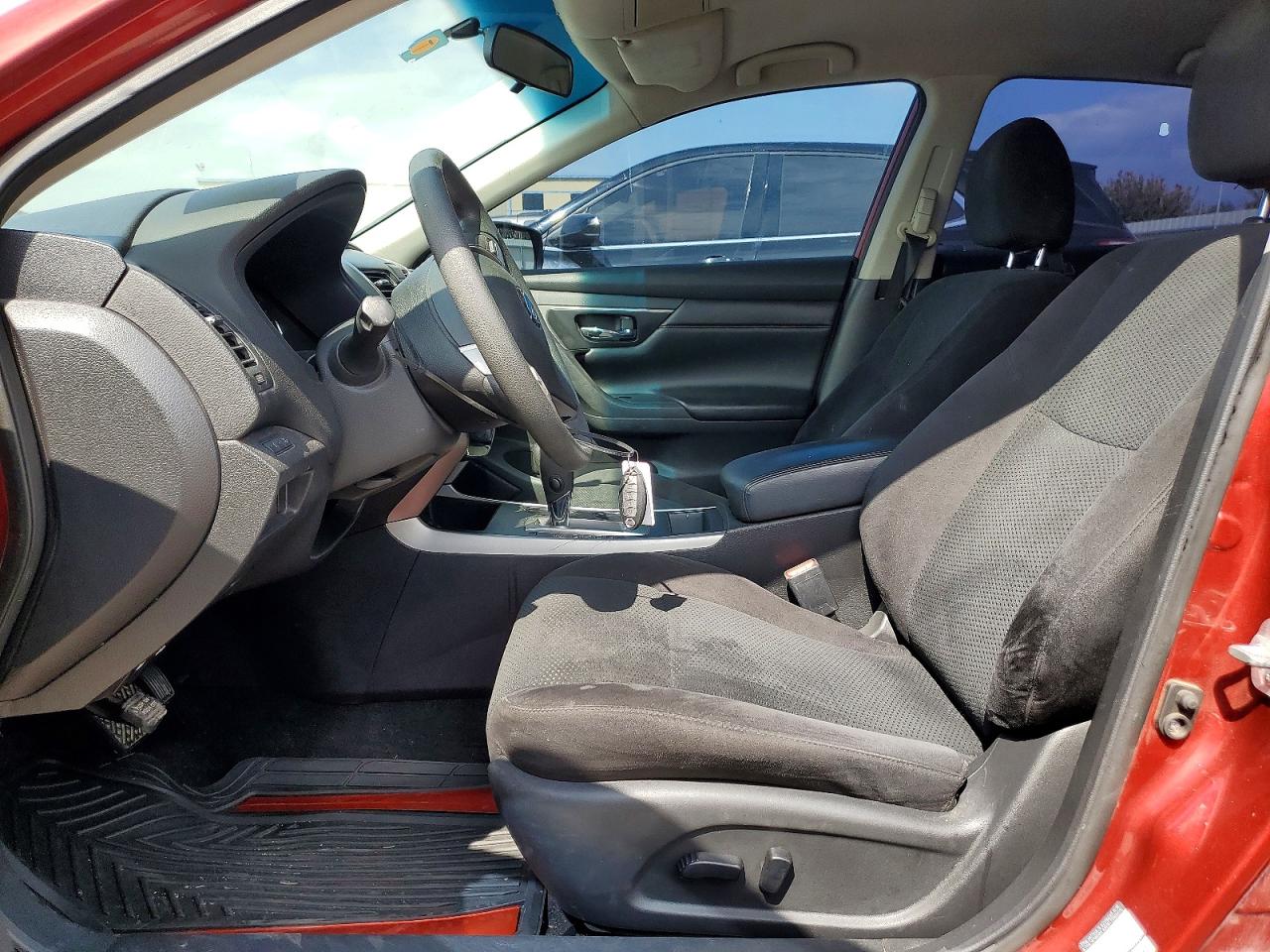 2015 Nissan Altima 2.5 S Красный vin: 1N4AL3AP9FC477144
