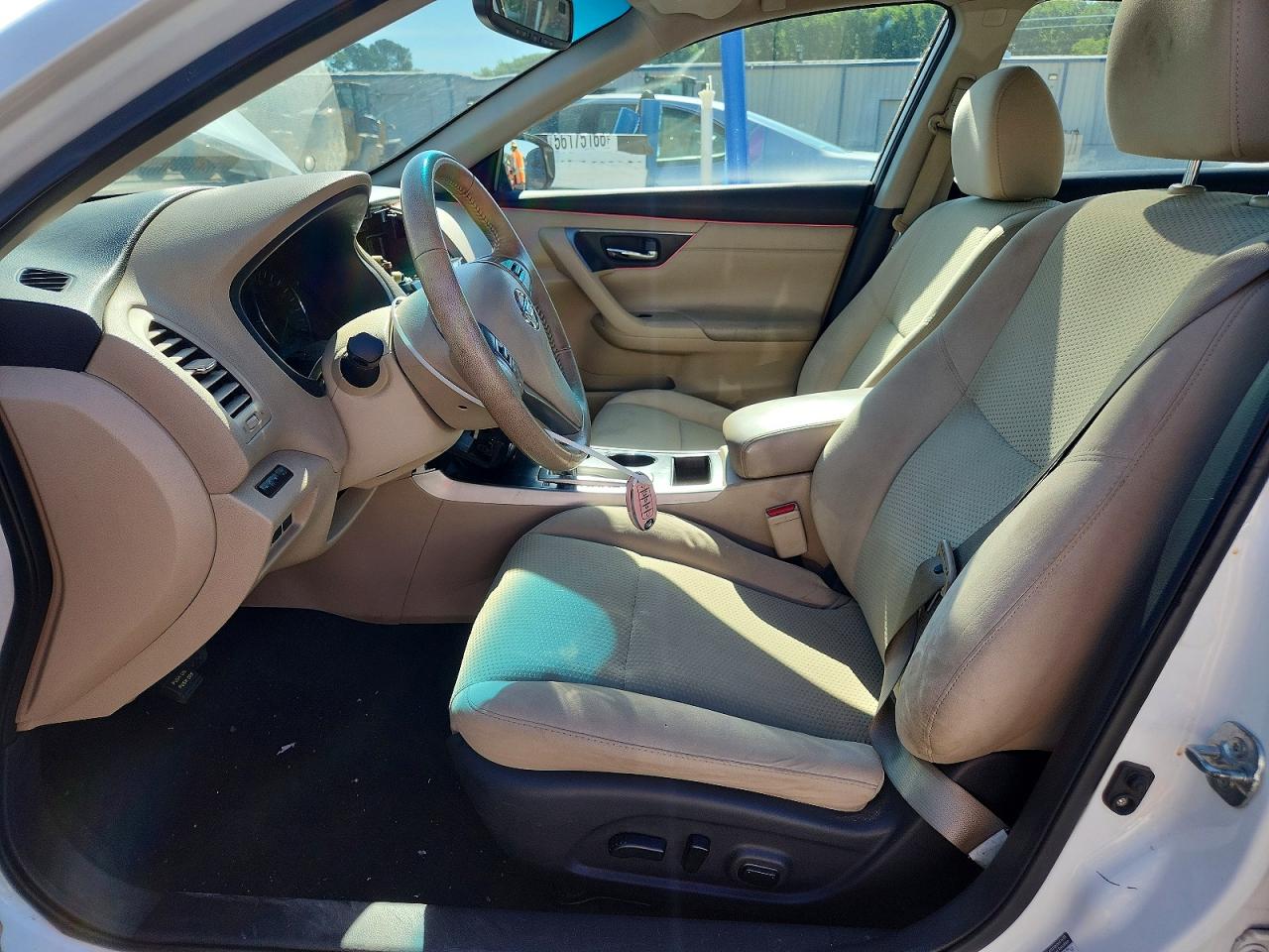 2015 Nissan Altima 2.5 Sv White vin: 1N4AL3AP9FC491223