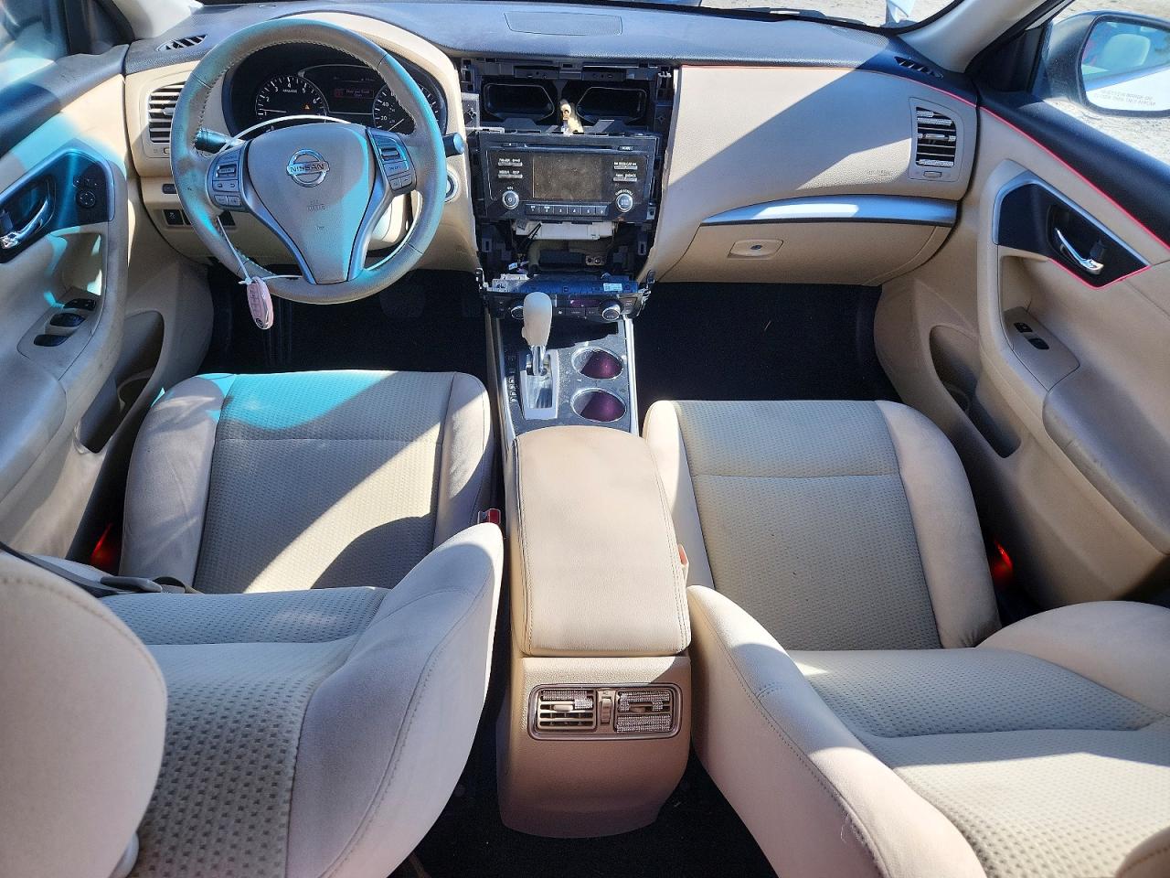 2015 Nissan Altima 2.5 Sv White vin: 1N4AL3AP9FC491223