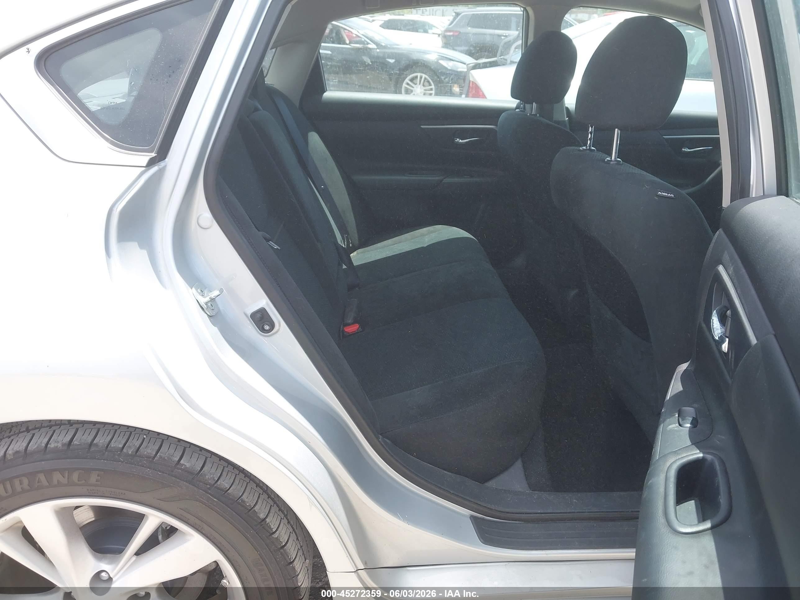 2015 Nissan Altima 2.5 Sv Silver vin: 1N4AL3AP9FC494834