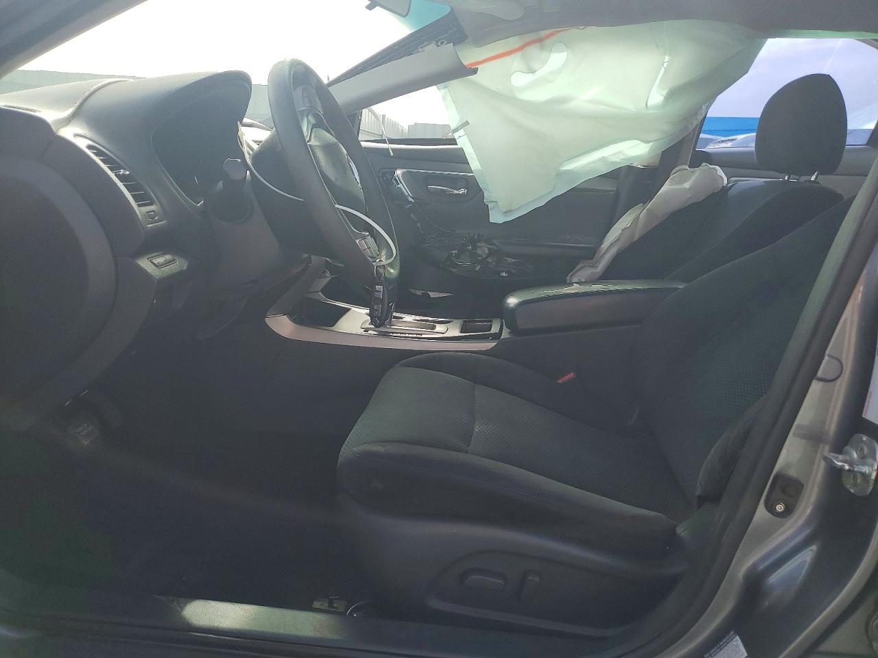 2015 Nissan Altima 2.5 S Silver vin: 1N4AL3AP9FC495465