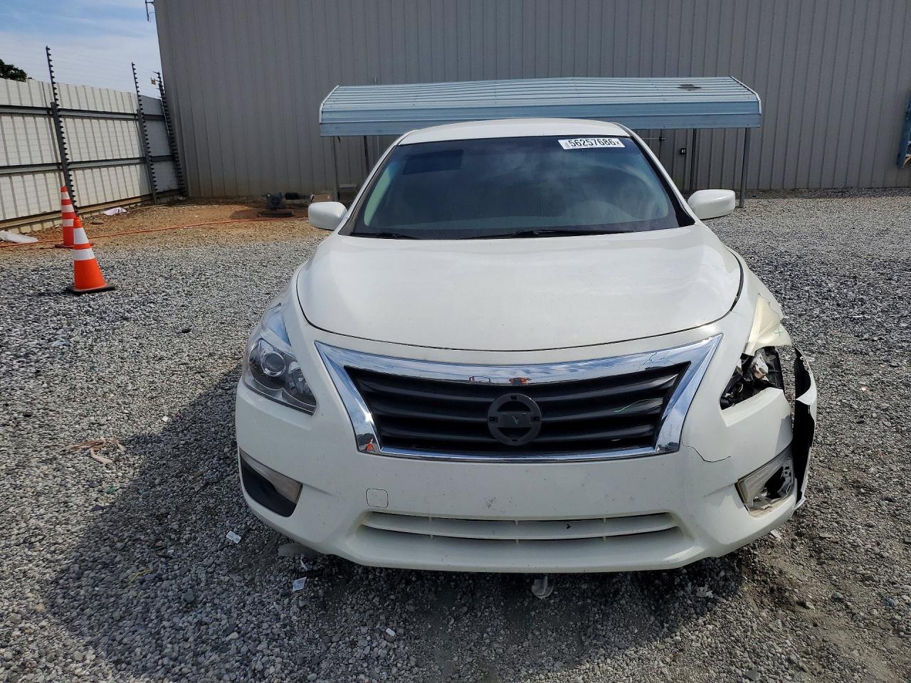 2015 Nissan Altima 2.5 S White vin: 1N4AL3AP9FC497054