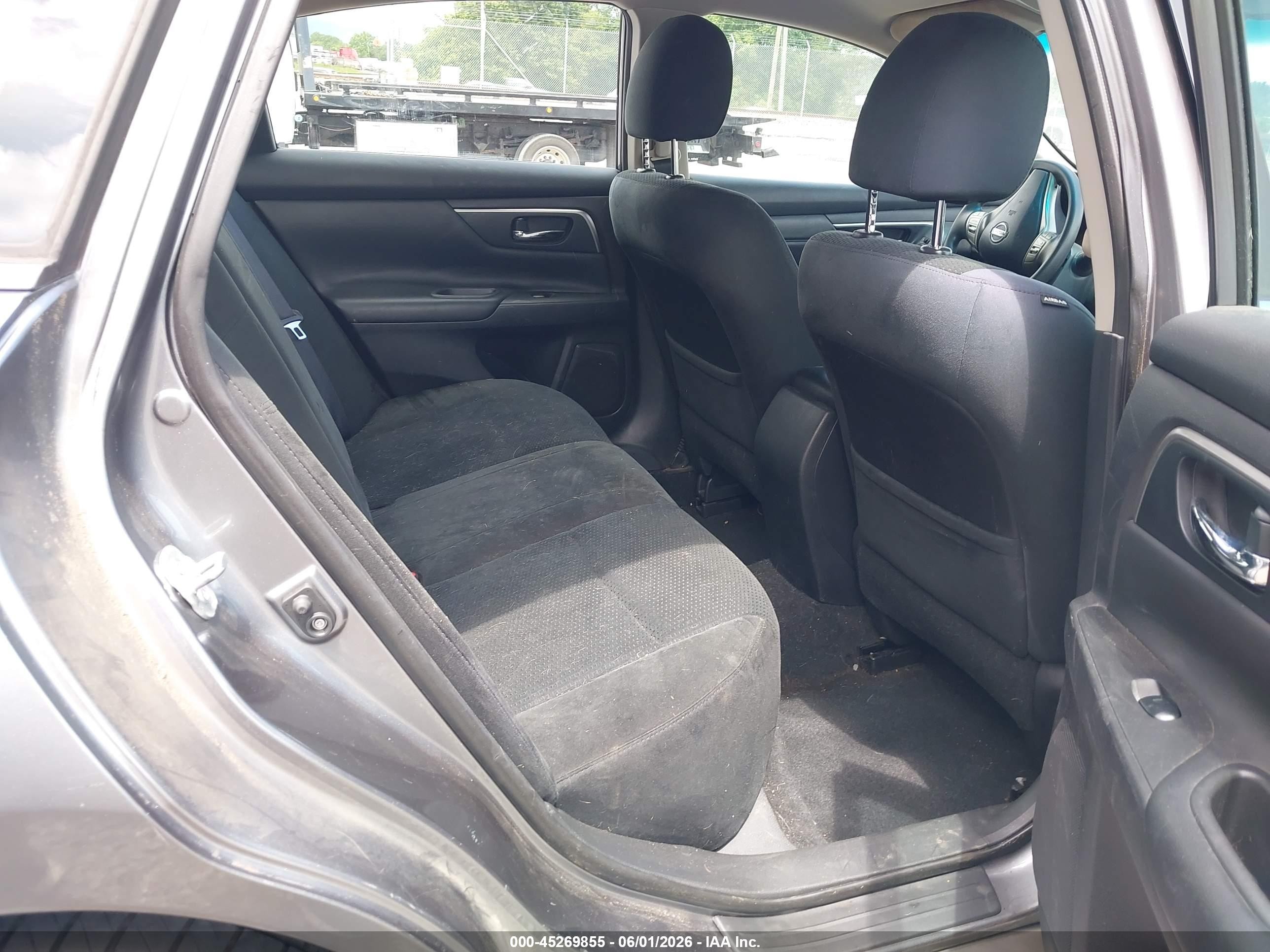 2015 Nissan Altima 2.5 S Gray vin: 1N4AL3AP9FC567202