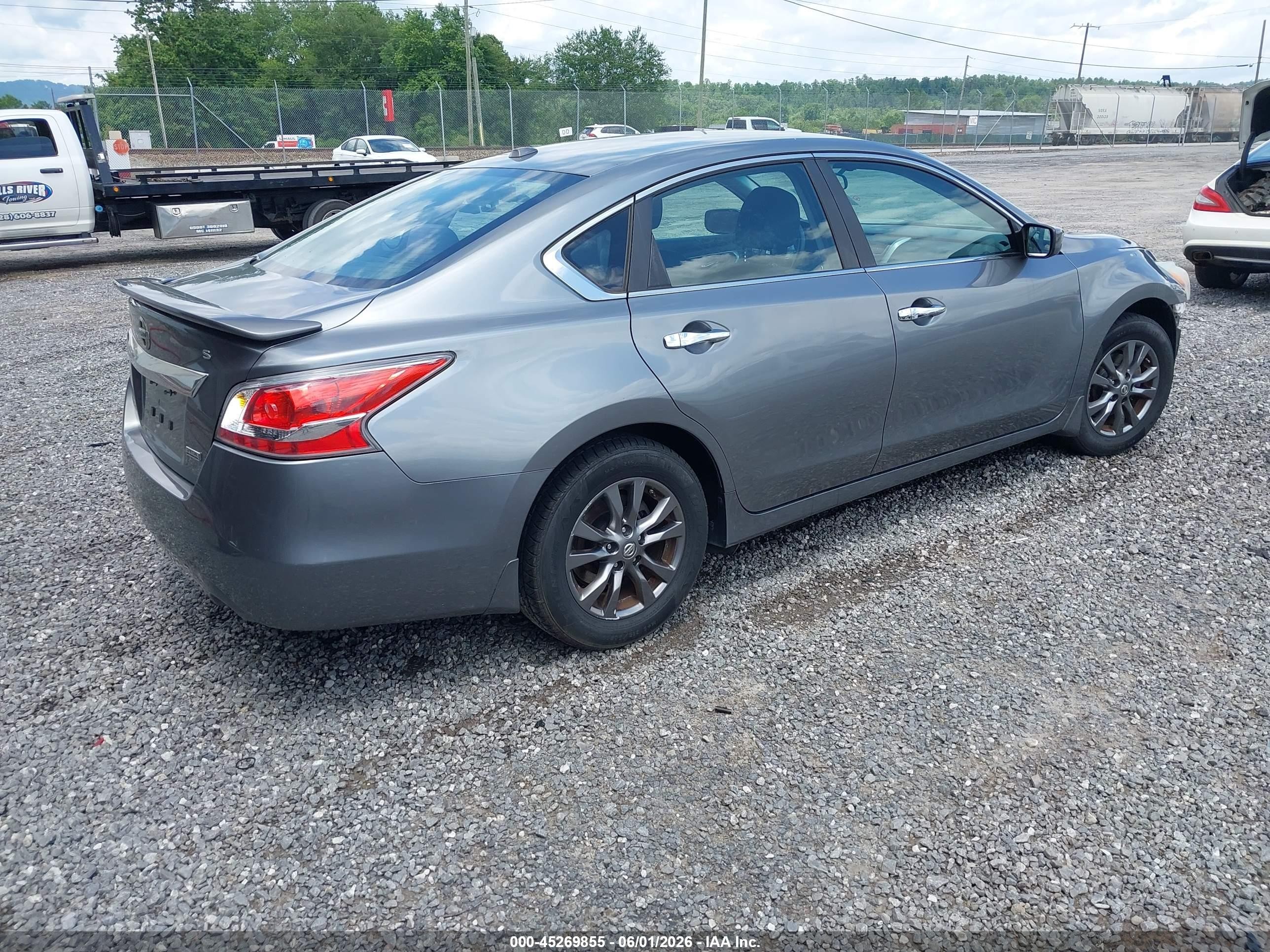 2015 Nissan Altima 2.5 S Gray vin: 1N4AL3AP9FC567202