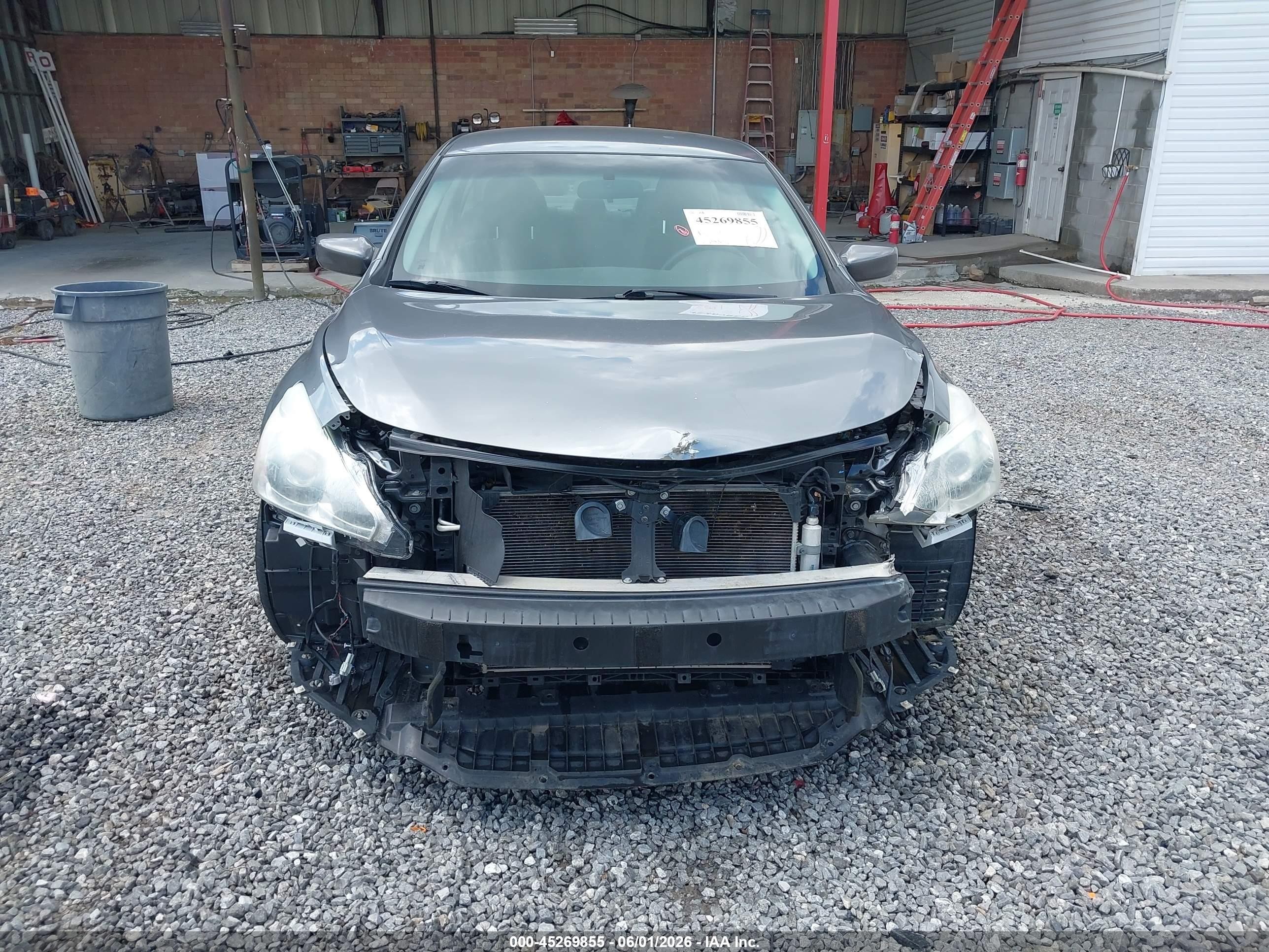 2015 Nissan Altima 2.5 S Gray vin: 1N4AL3AP9FC567202
