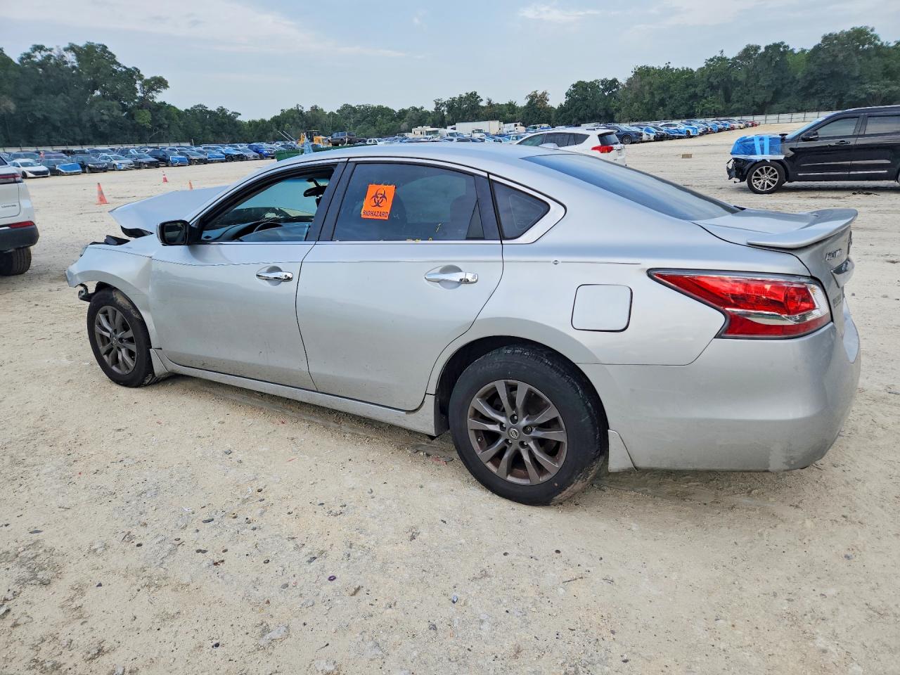 2015 Nissan Altima 2.5 S Silver vin: 1N4AL3AP9FC568043