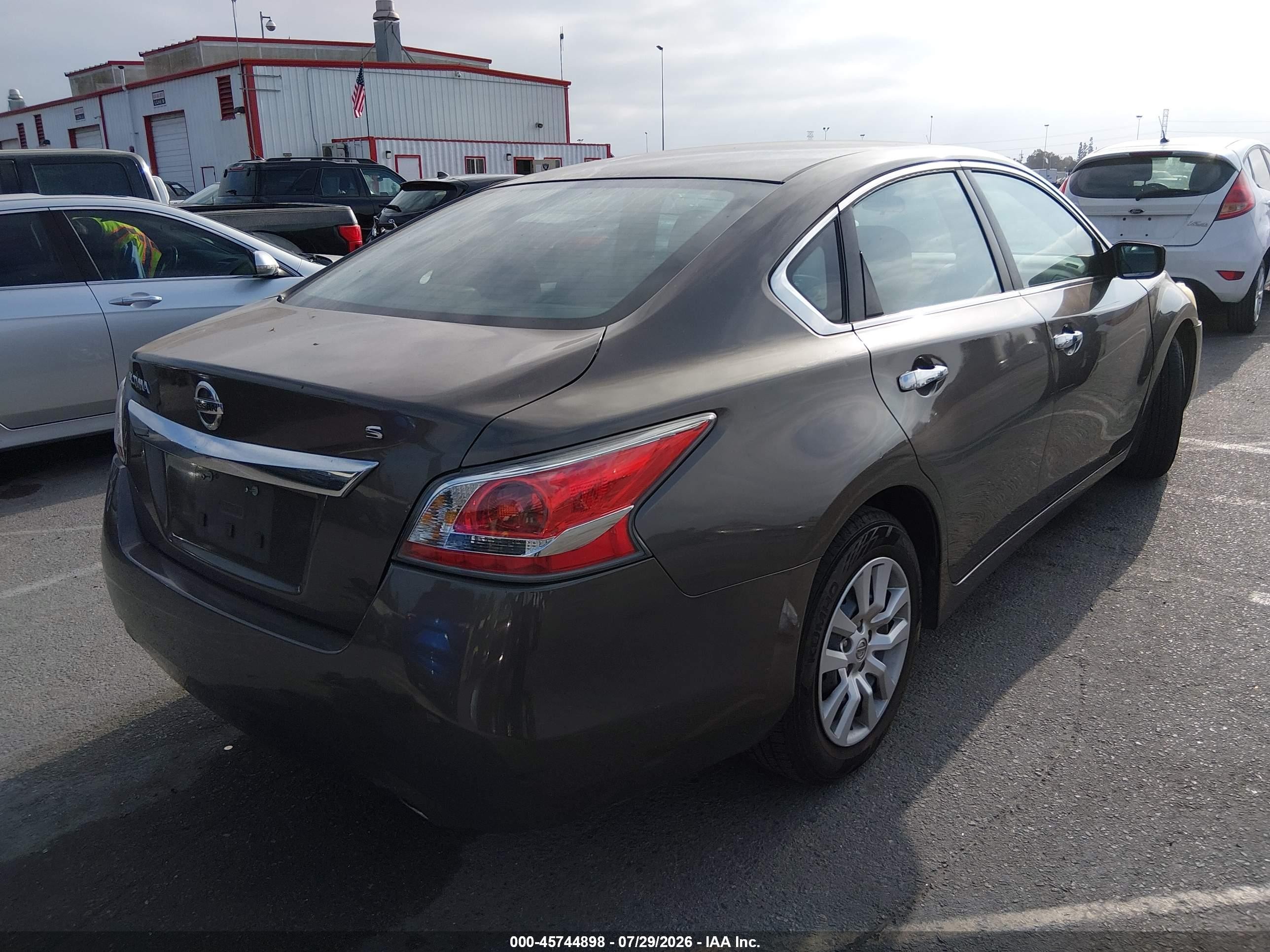 2015 Nissan Altima 2.5 S Gray vin: 1N4AL3AP9FC568446