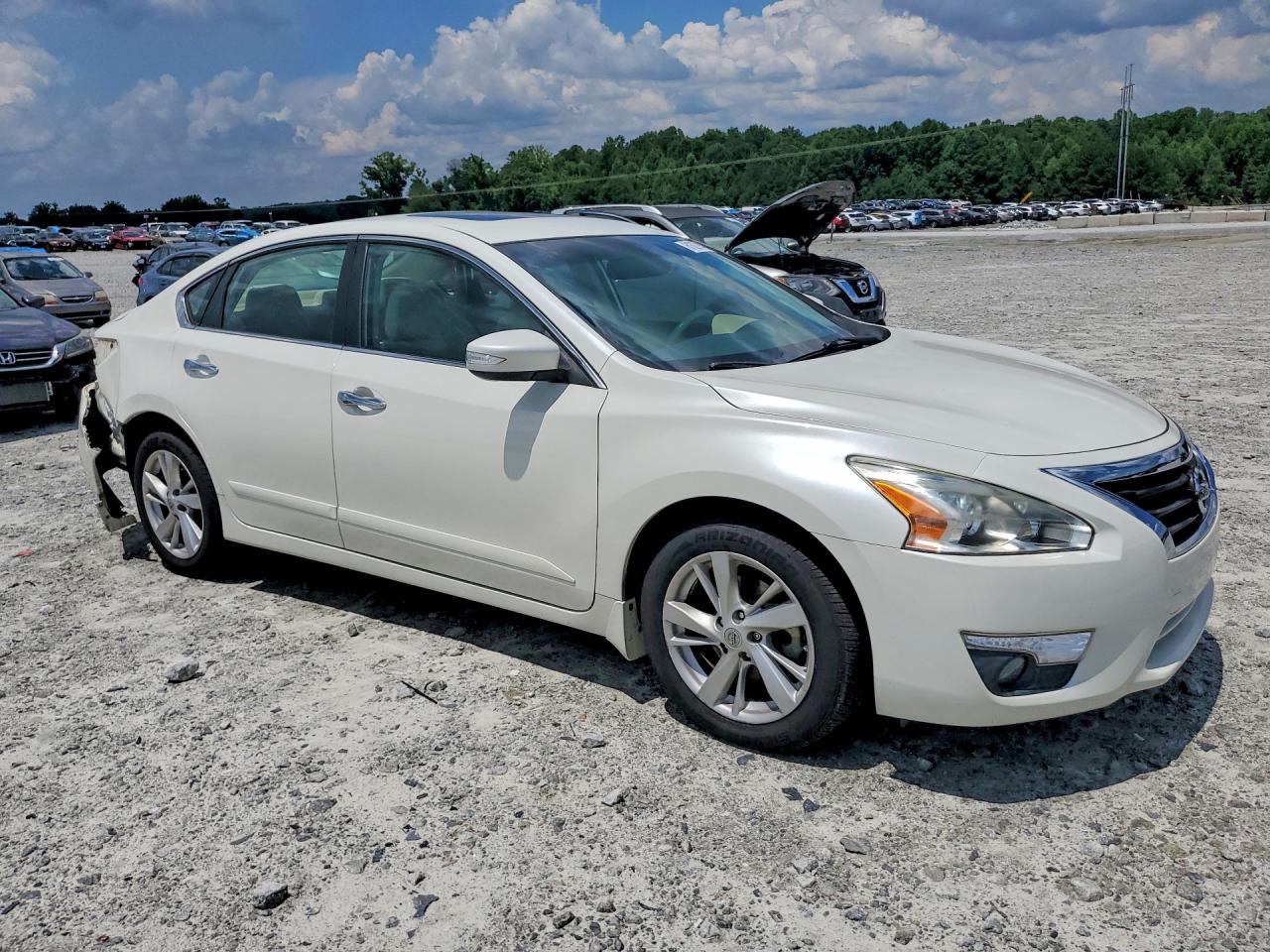 2015 Nissan Altima 2.5 Sv White vin: 1N4AL3AP9FC569810
