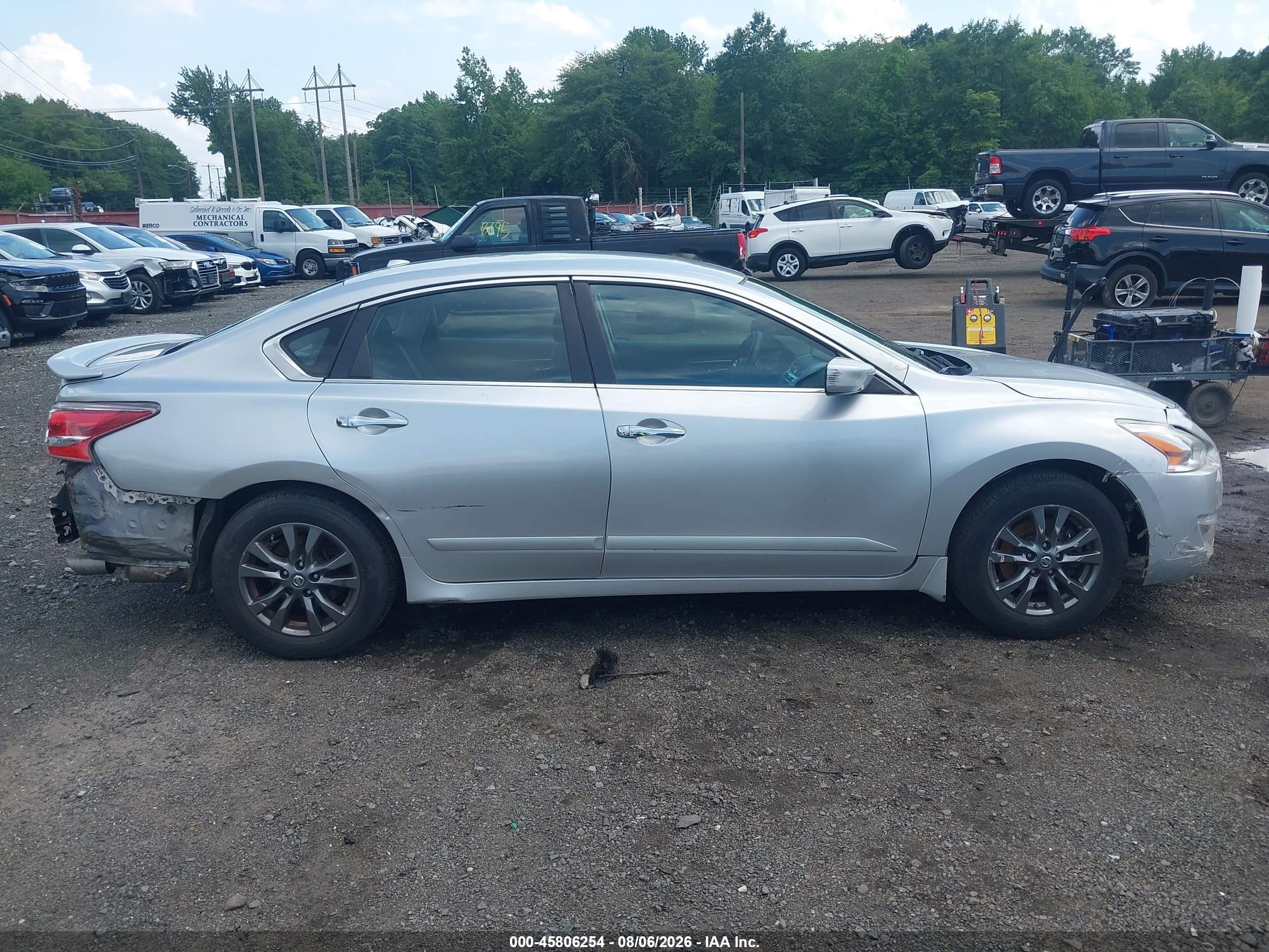 2015 Nissan Altima 2.5 S Silver vin: 1N4AL3AP9FC573419