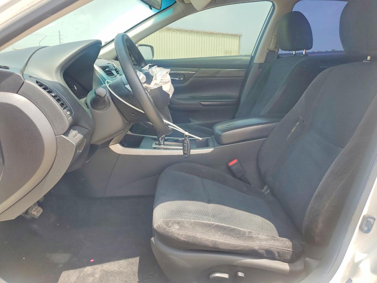 2015 Nissan Altima 2.5 S Белый vin: 1N4AL3AP9FC573579