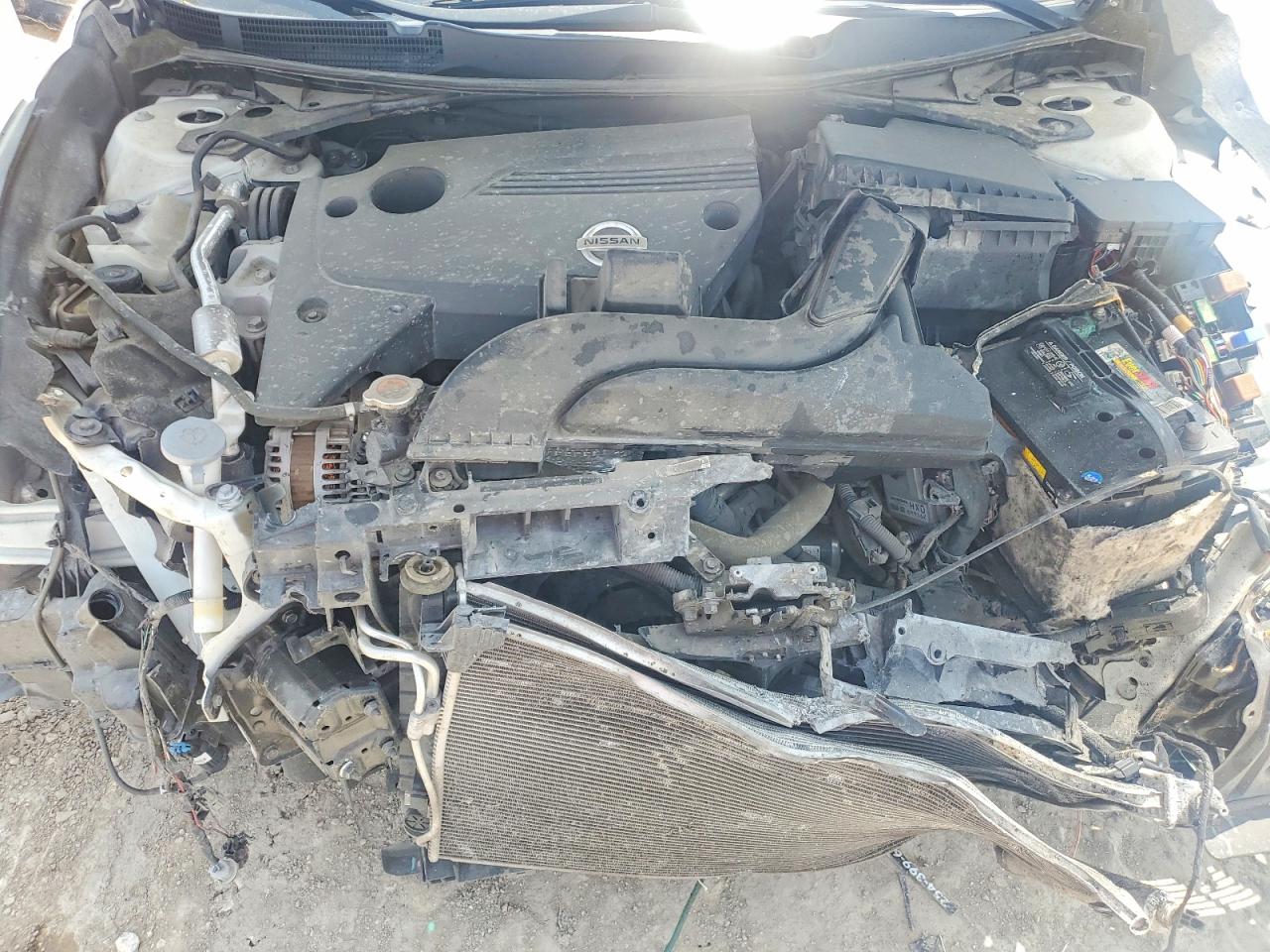 2015 Nissan Altima 2.5 S Белый vin: 1N4AL3AP9FC573579