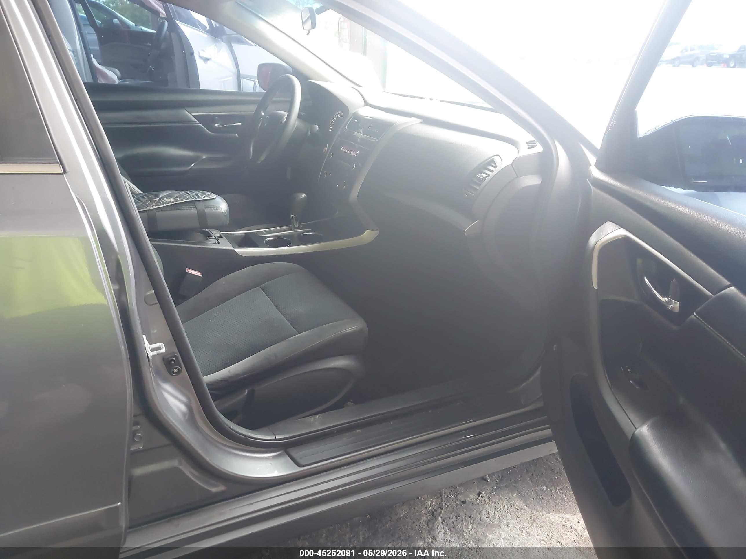 2015 Nissan Altima 2.5 S Gray vin: 1N4AL3AP9FC578877
