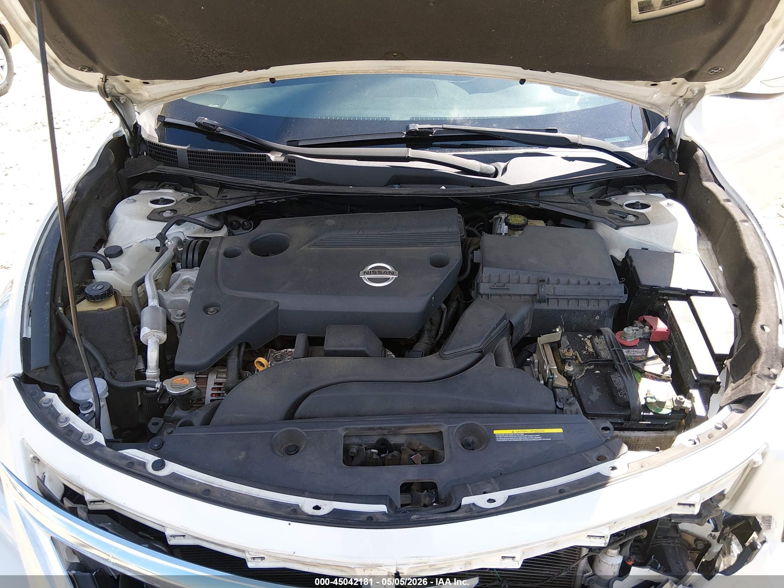 2015 Nissan Altima 2.5 Sv Белый vin: 1N4AL3AP9FC581696