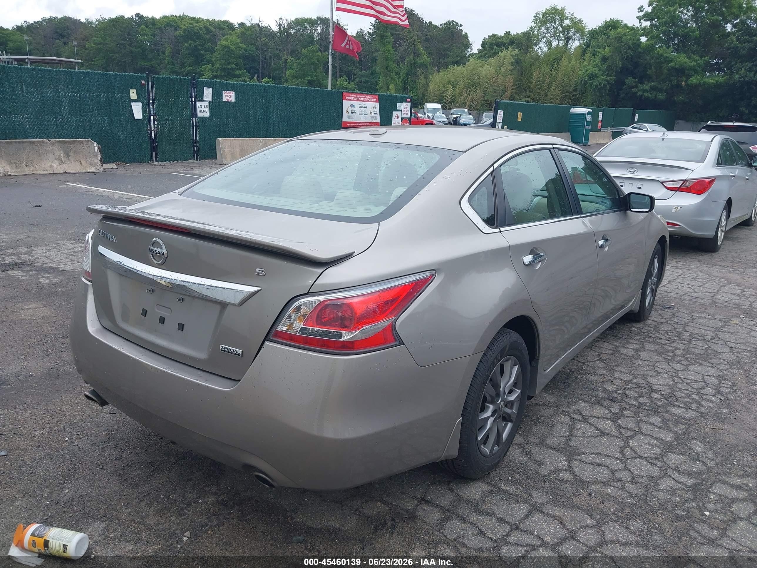 2015 Nissan Altima 2.5 S Tan vin: 1N4AL3AP9FC590396
