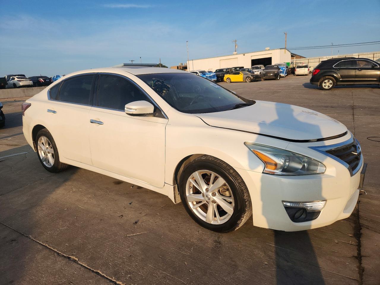 2015 Nissan Altima 2.5 Sv Белый vin: 1N4AL3AP9FC593024