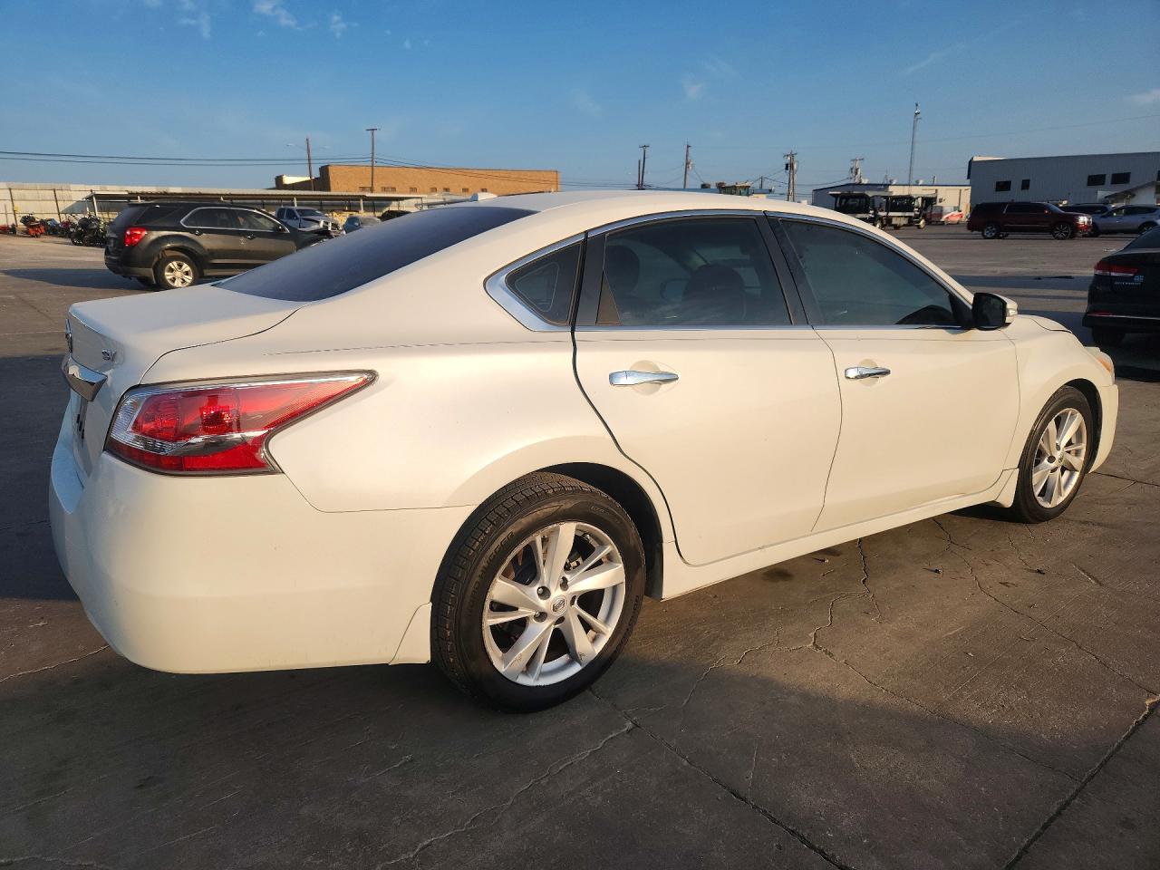 2015 Nissan Altima 2.5 Sv Белый vin: 1N4AL3AP9FC593024