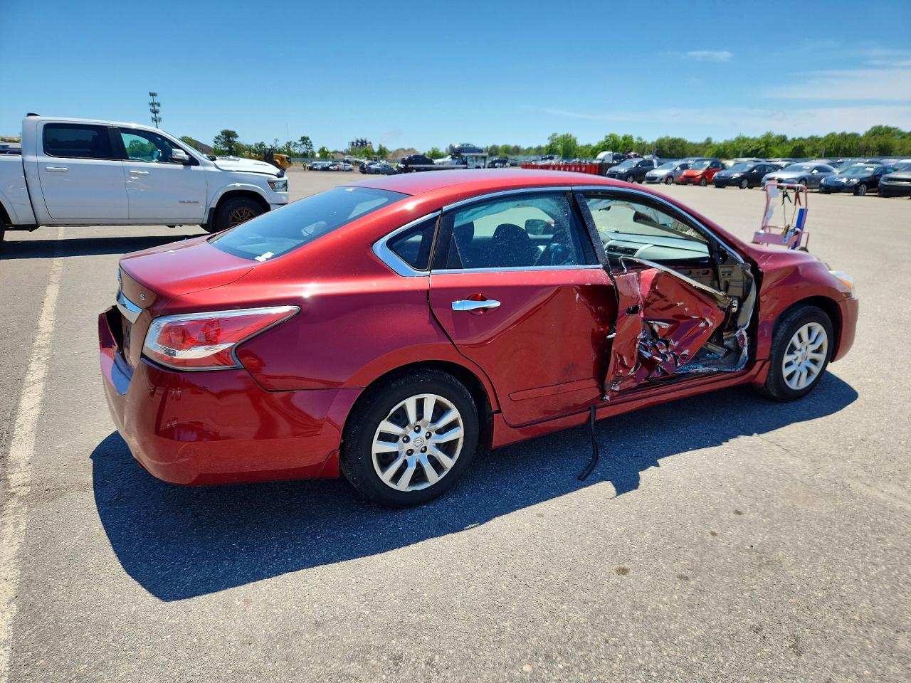2015 Nissan Altima 2.5 S Red vin: 1N4AL3AP9FC594514