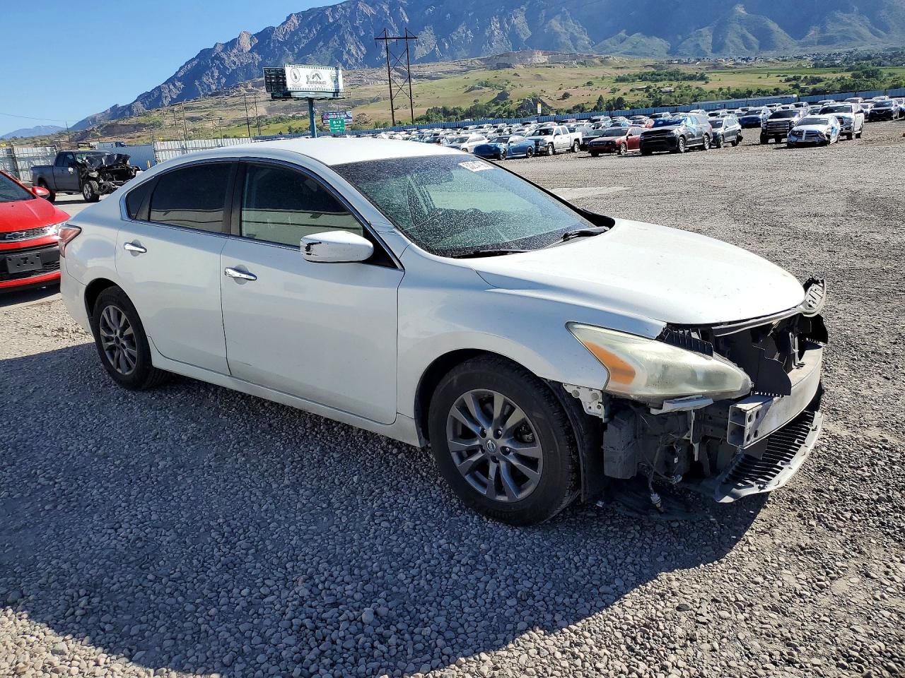 2015 Nissan Altima 2.5 S White vin: 1N4AL3AP9FN306771