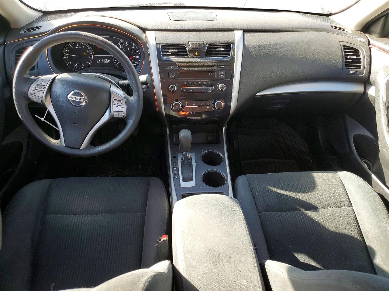 2015 Nissan Altima 2.5 S White vin: 1N4AL3AP9FN306771