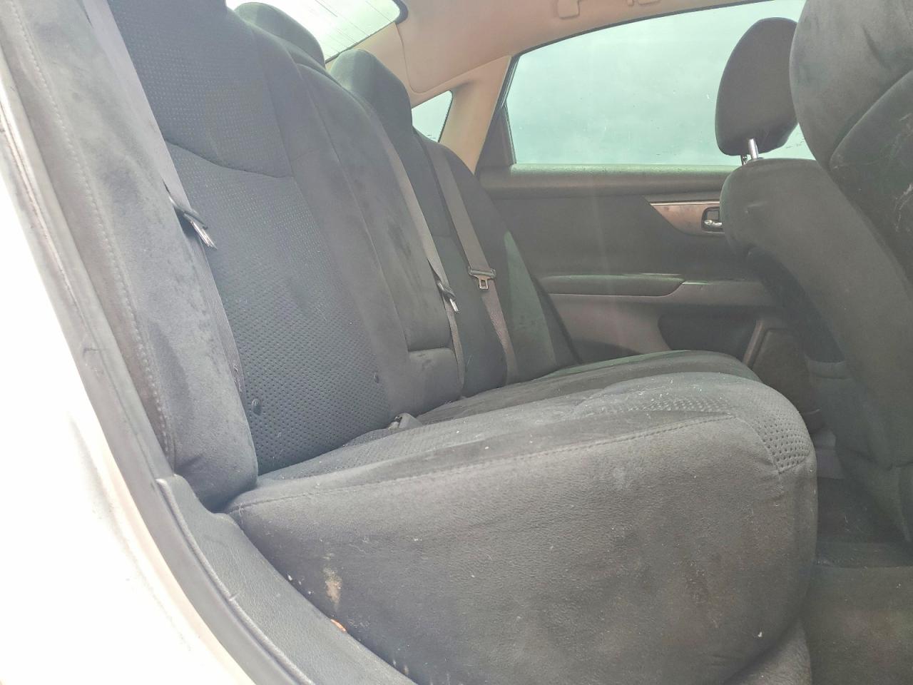 2015 Nissan Altima 2.5 S Серебряный vin: 1N4AL3AP9FN326339