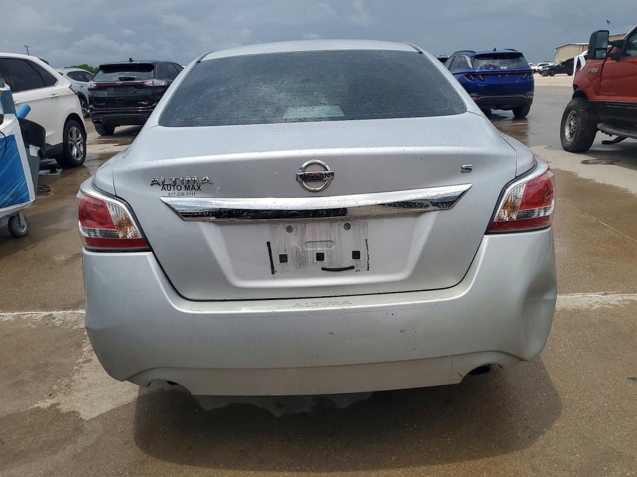 2015 Nissan Altima 2.5 S Серебряный vin: 1N4AL3AP9FN326339