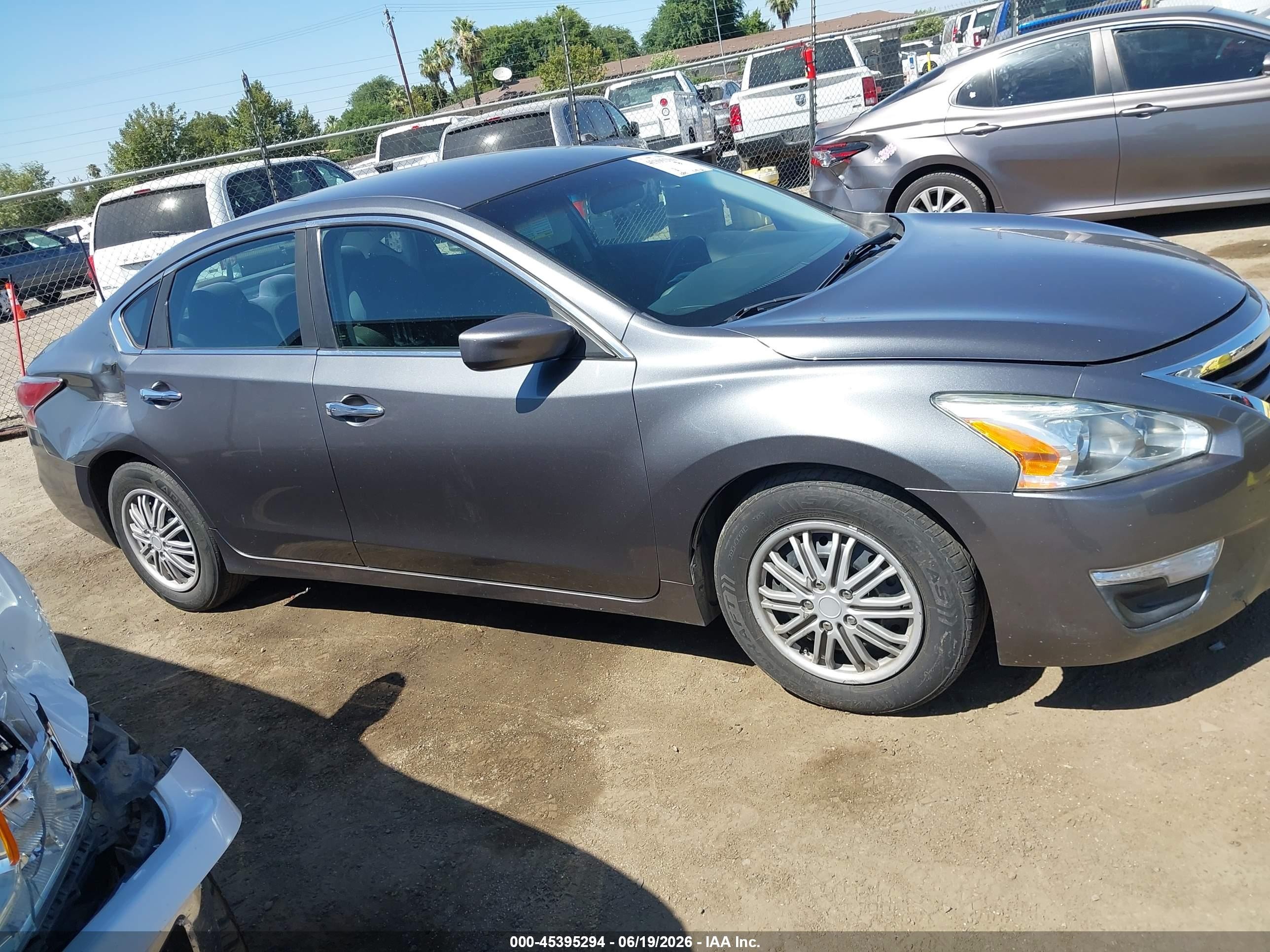 2015 Nissan Altima 2.5/2.5 S/2.5 Sl/2.5 Sv Gray vin: 1N4AL3AP9FN326714