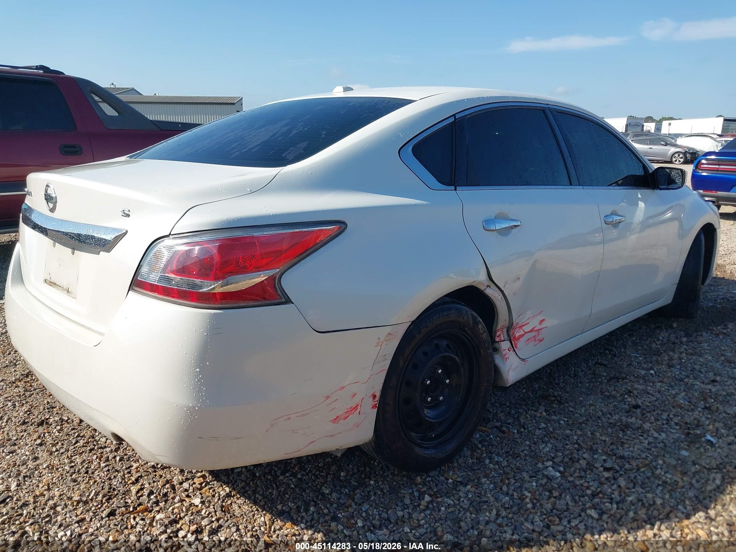2015 Nissan Altima 2.5/2.5 S/2.5 Sl/2.5 Sv White vin: 1N4AL3AP9FN330648