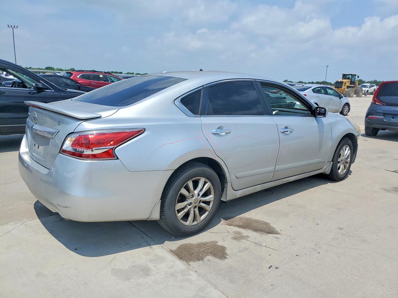 2015 Nissan Altima 2.5 S Silver vin: 1N4AL3AP9FN337079