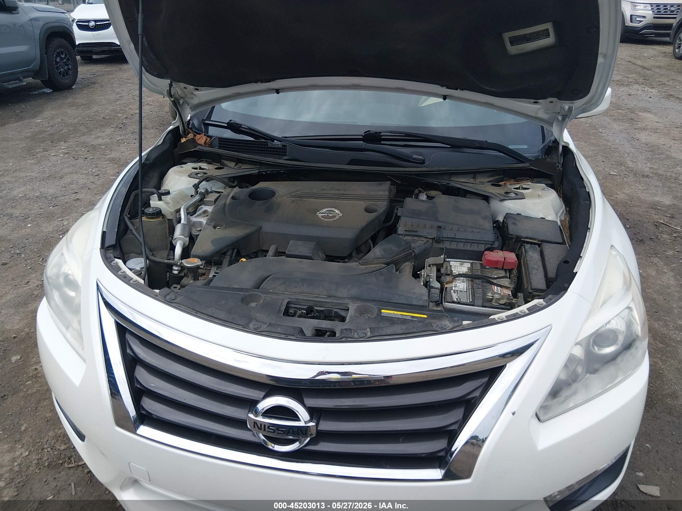 2015 Nissan Altima 2.5 S White vin: 1N4AL3AP9FN339270