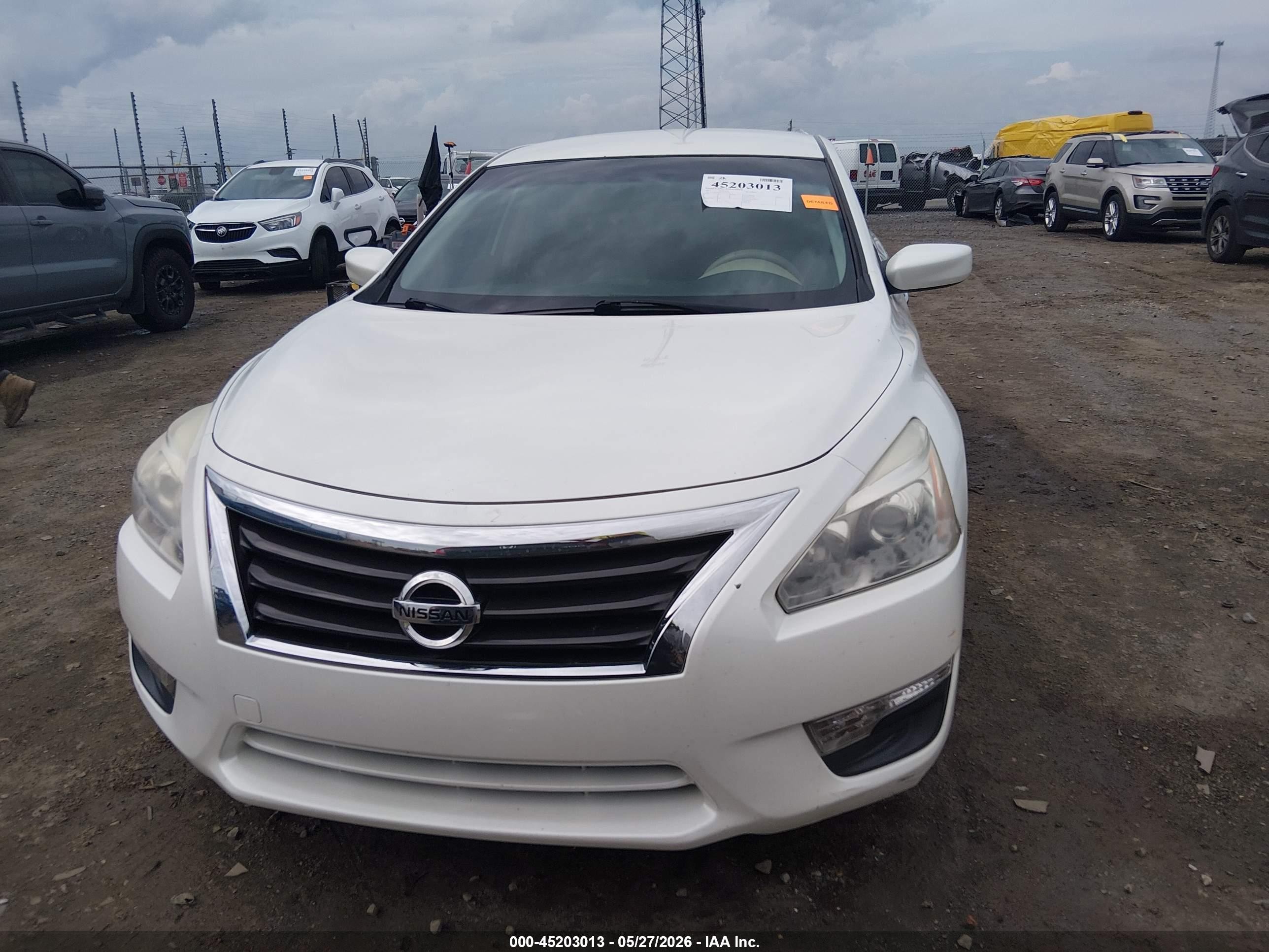 2015 Nissan Altima 2.5 S White vin: 1N4AL3AP9FN339270