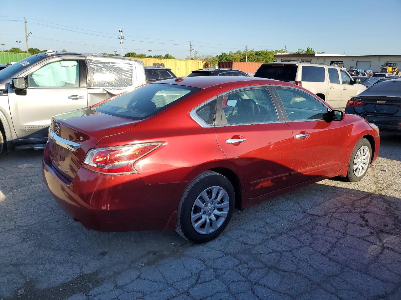2015 Nissan Altima 2.5 S Red vin: 1N4AL3AP9FN345974