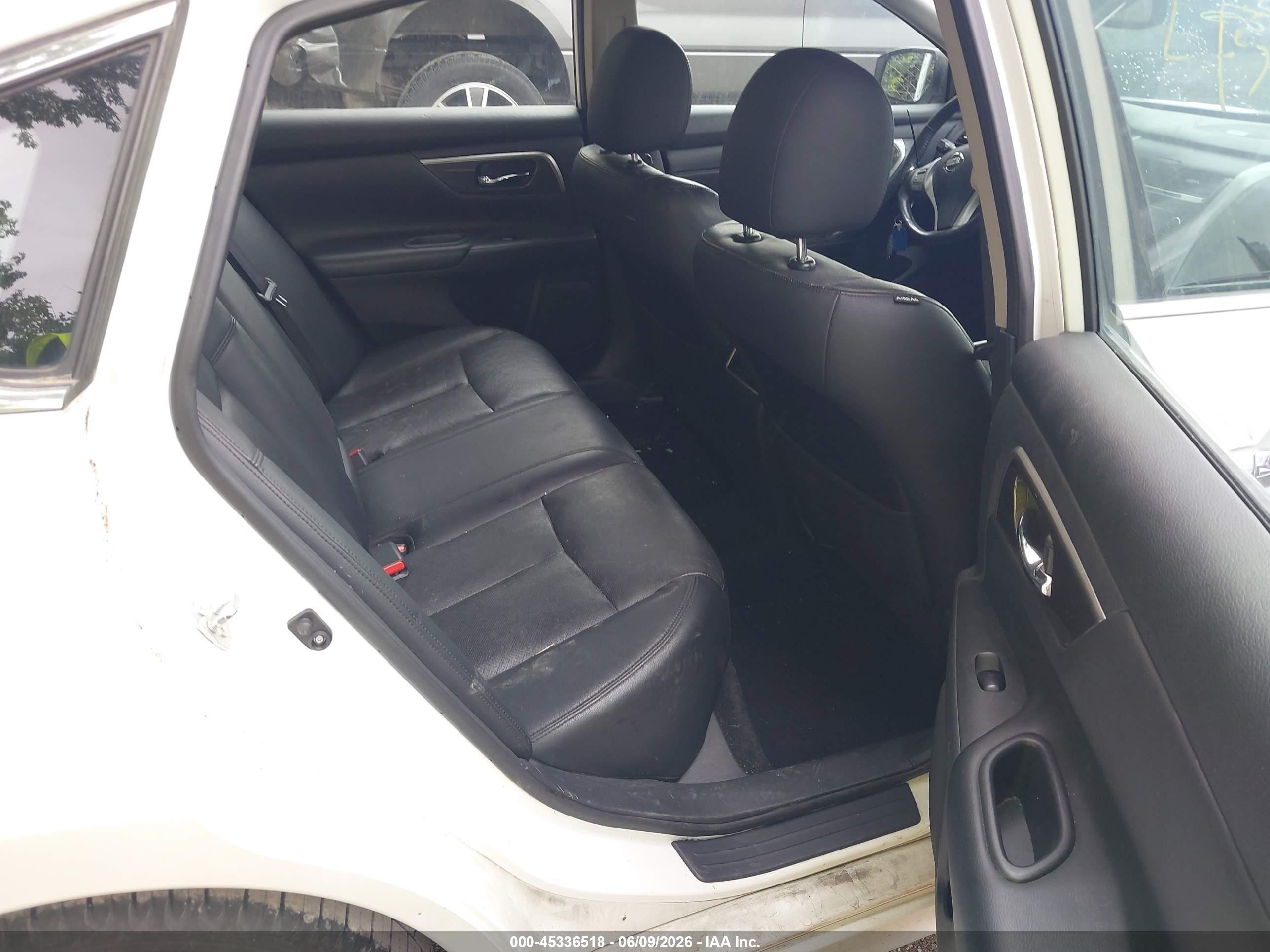 2015 Nissan Altima 2.5 Sl White vin: 1N4AL3AP9FN352486