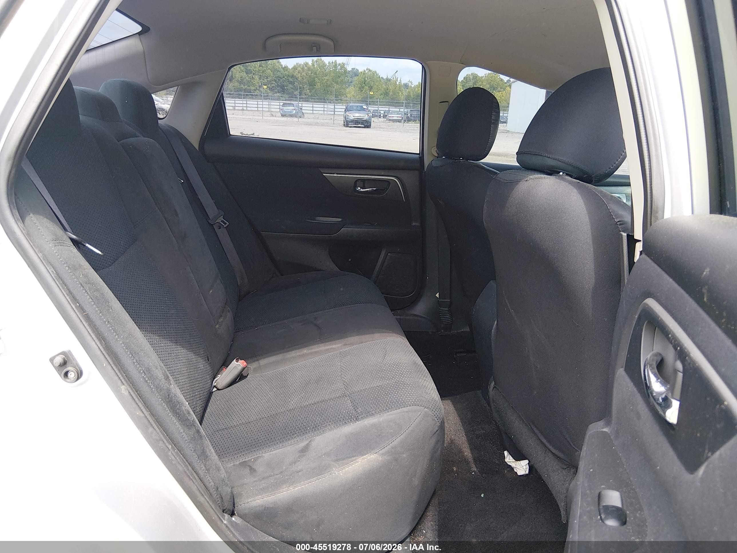 2015 Nissan Altima 2.5/2.5 S/2.5 Sl/2.5 Sv Silver vin: 1N4AL3AP9FN363570