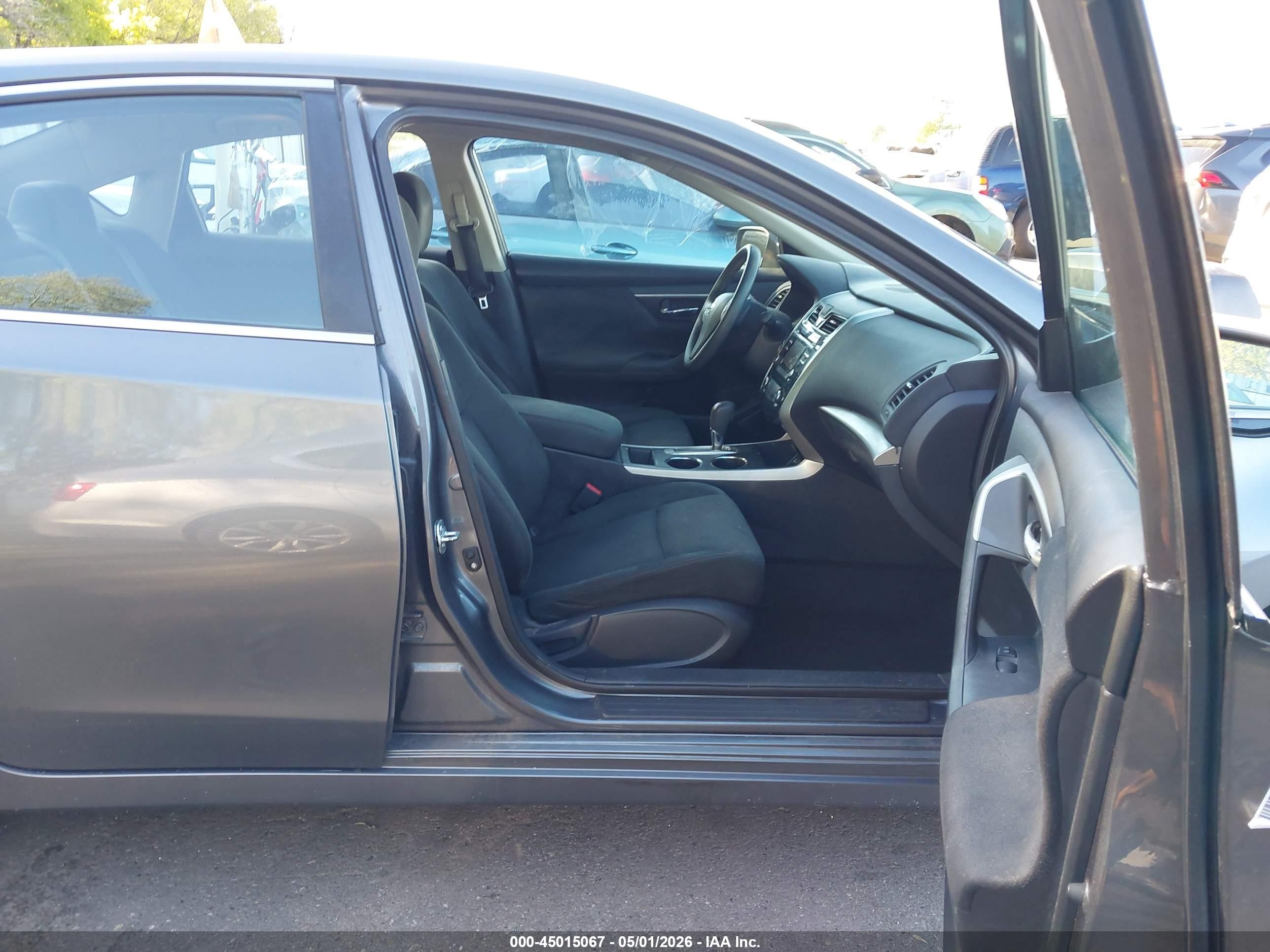 2015 Nissan Altima 2.5 S Серебряный vin: 1N4AL3AP9FN363889
