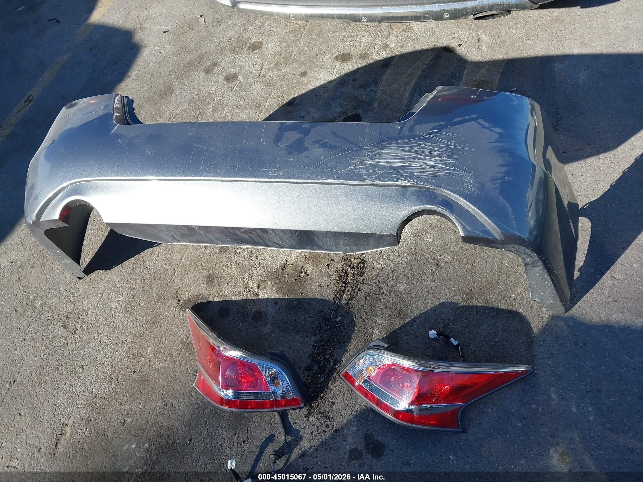 2015 Nissan Altima 2.5 S Серебряный vin: 1N4AL3AP9FN363889