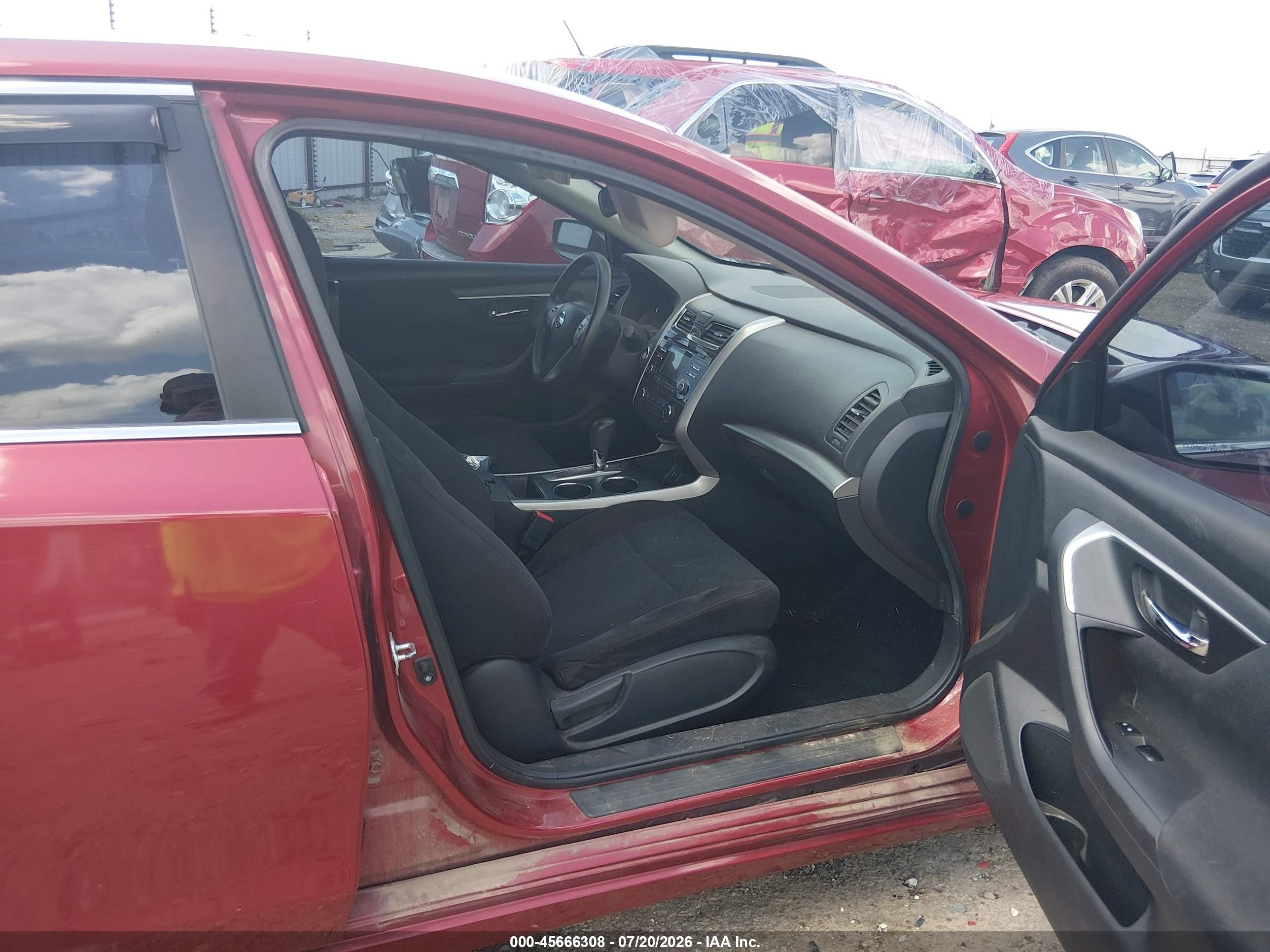 2015 Nissan Altima 2.5 S Red vin: 1N4AL3AP9FN366596
