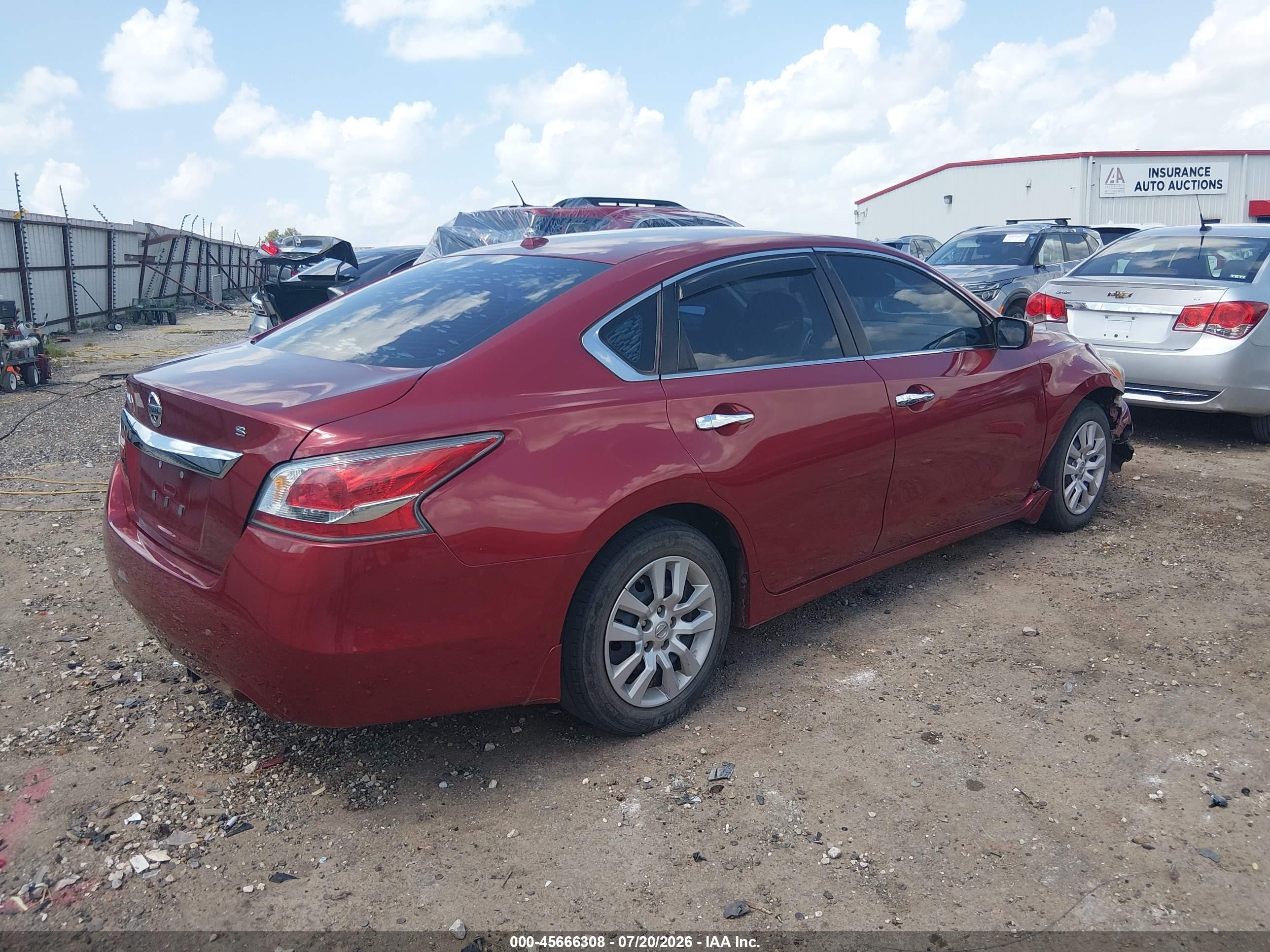 2015 Nissan Altima 2.5 S Red vin: 1N4AL3AP9FN366596