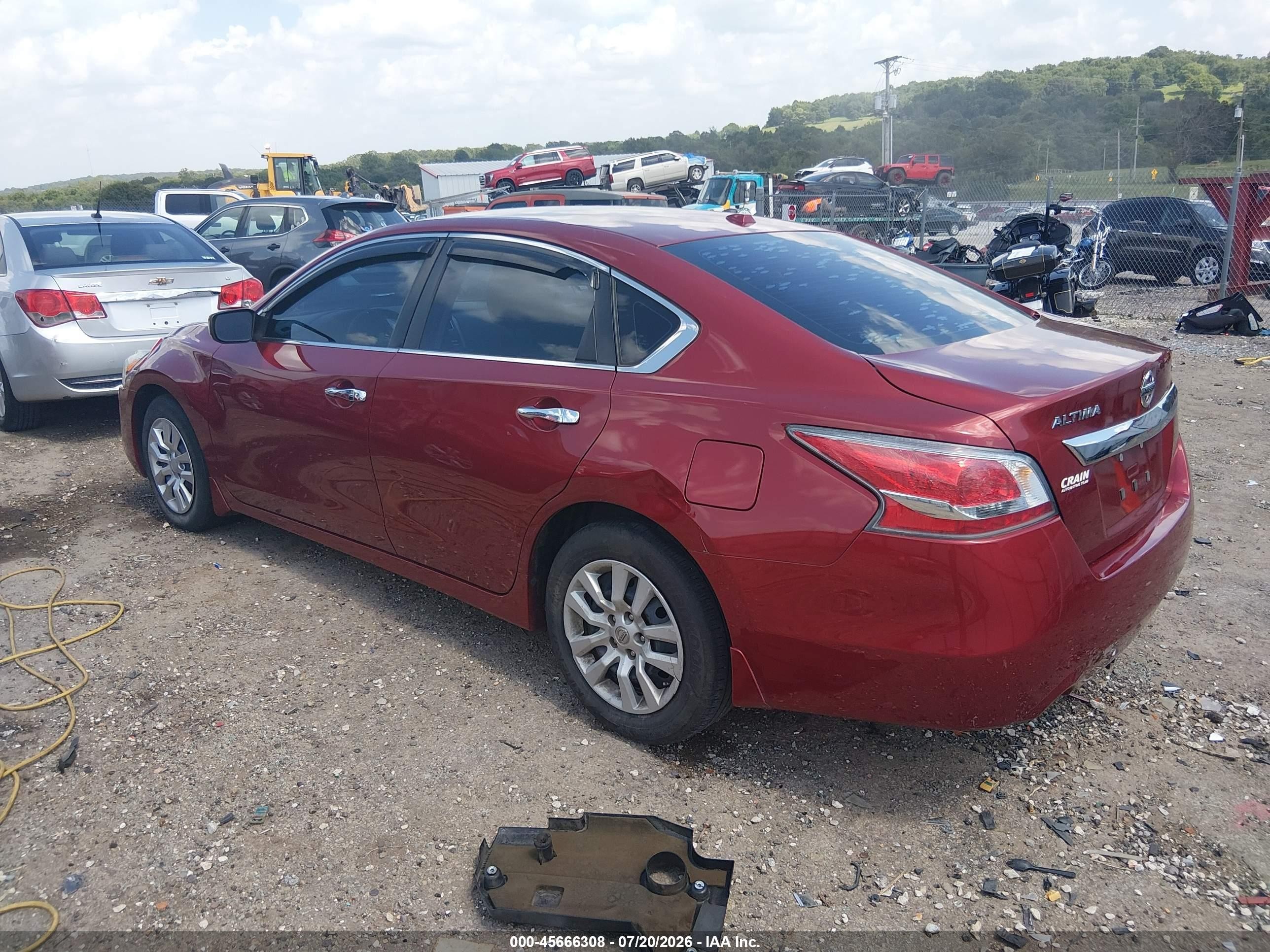 2015 Nissan Altima 2.5 S Red vin: 1N4AL3AP9FN366596