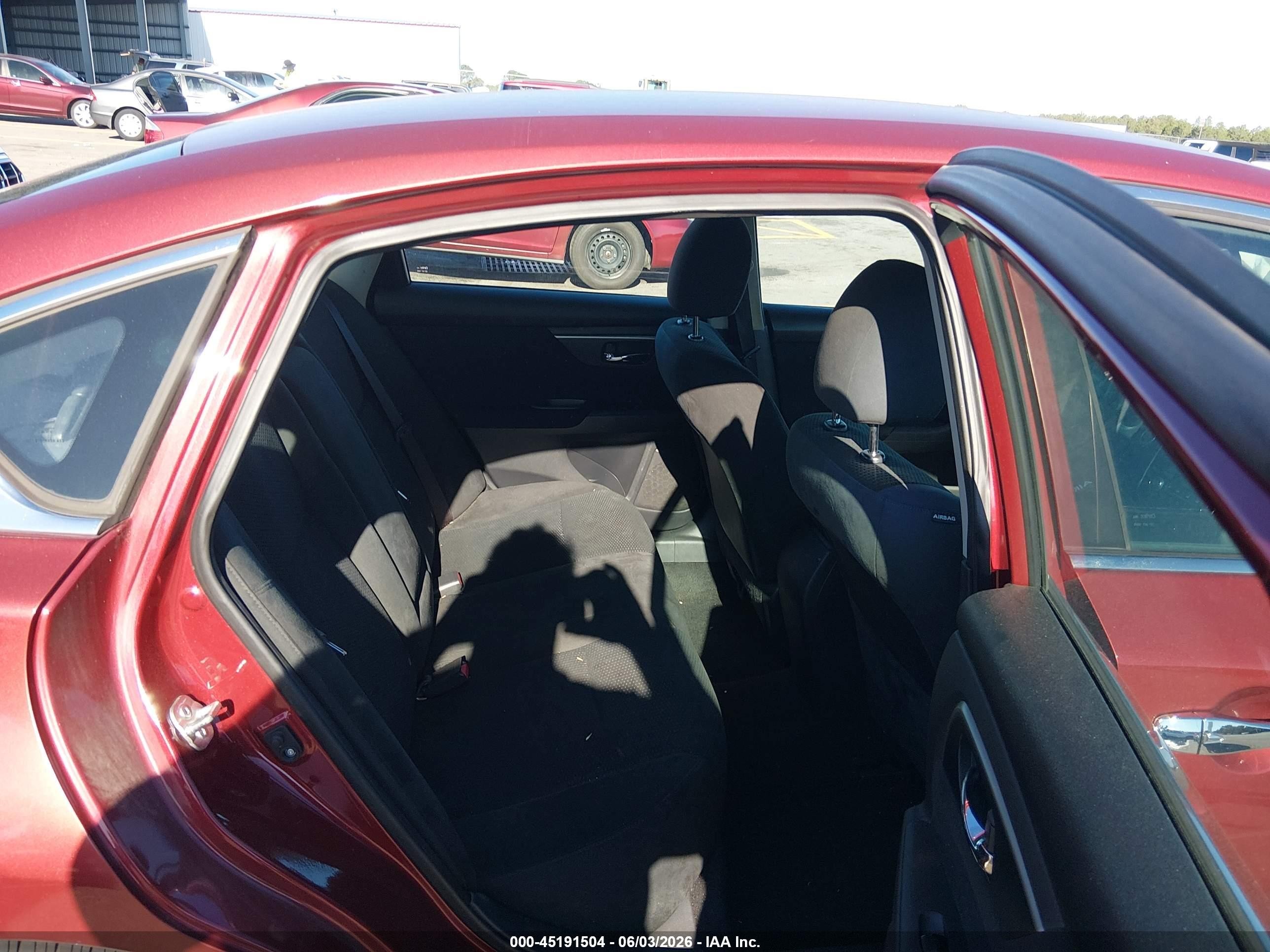 2015 Nissan Altima 2.5 S Burgundy vin: 1N4AL3AP9FN366968