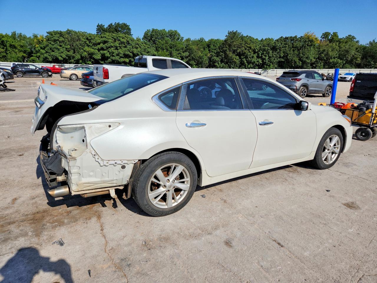 2015 Nissan Altima 2.5 S White vin: 1N4AL3AP9FN369028